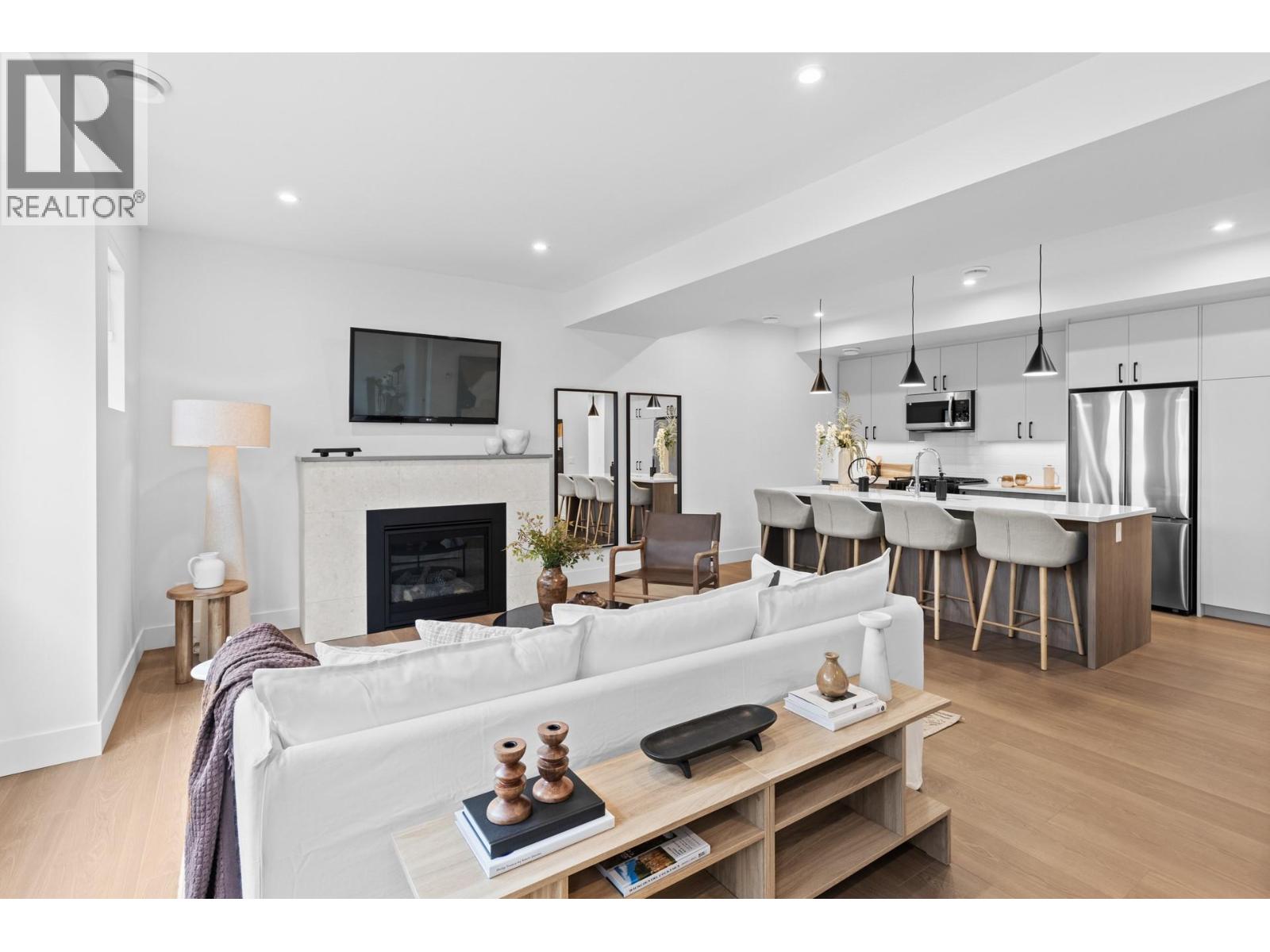 1463 Inkar Road Unit# 6