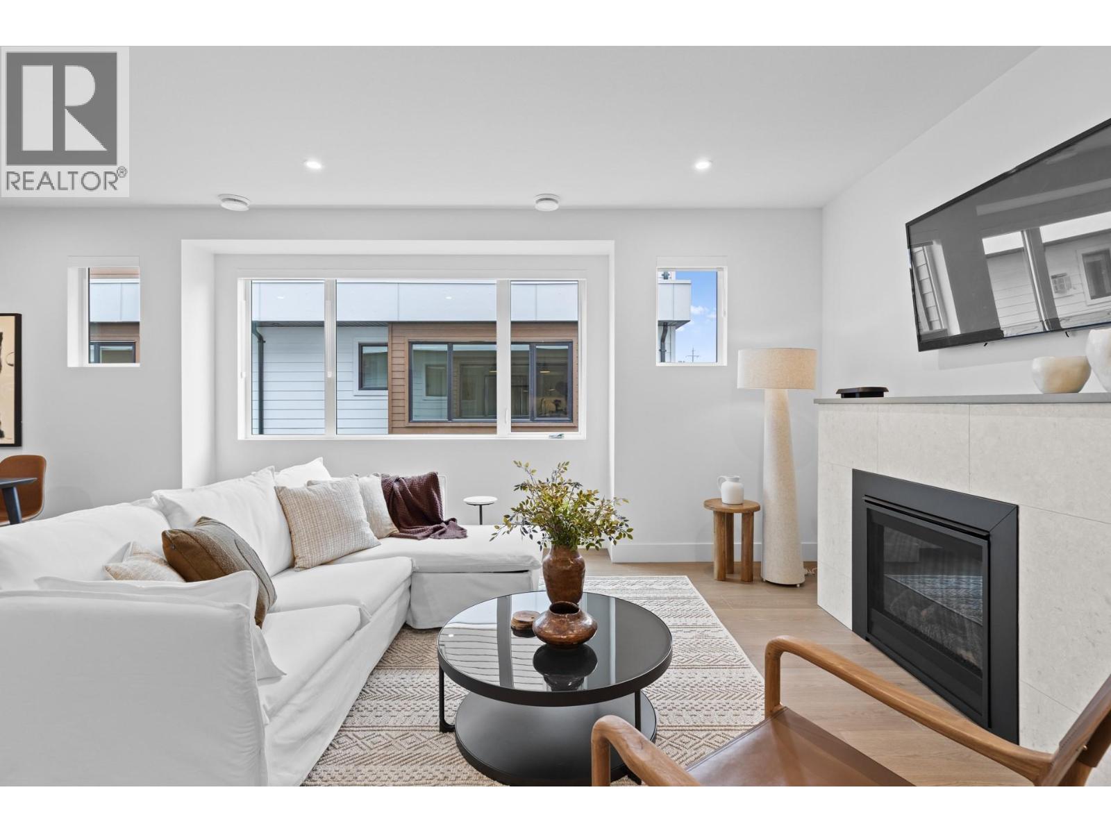 1463 Inkar Road Unit# 6
