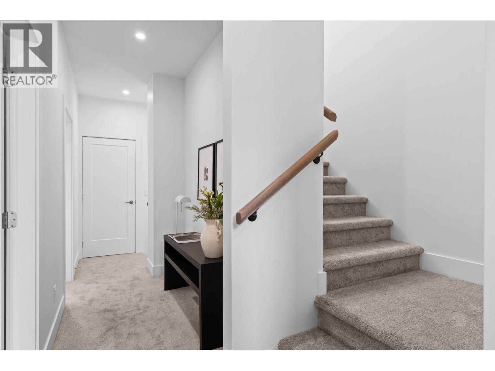 1463 Inkar Road Unit# 6