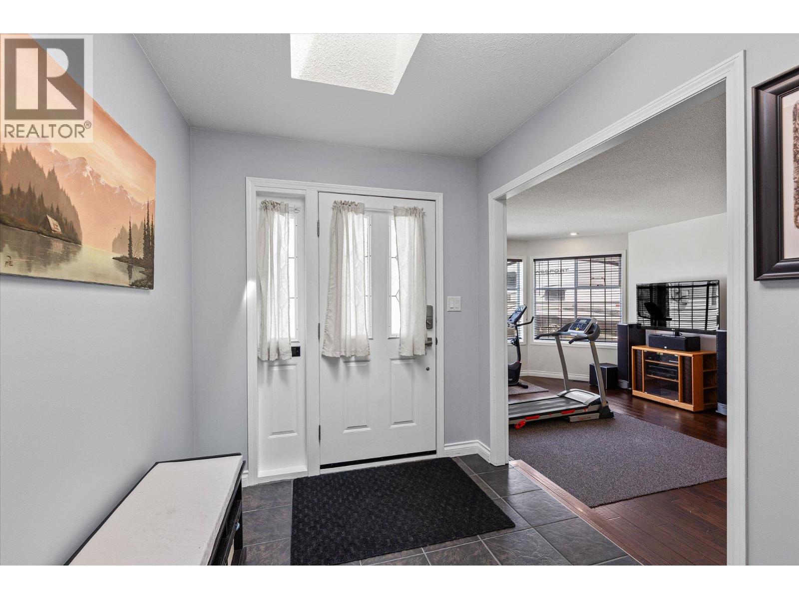 3418 Mariposa Court