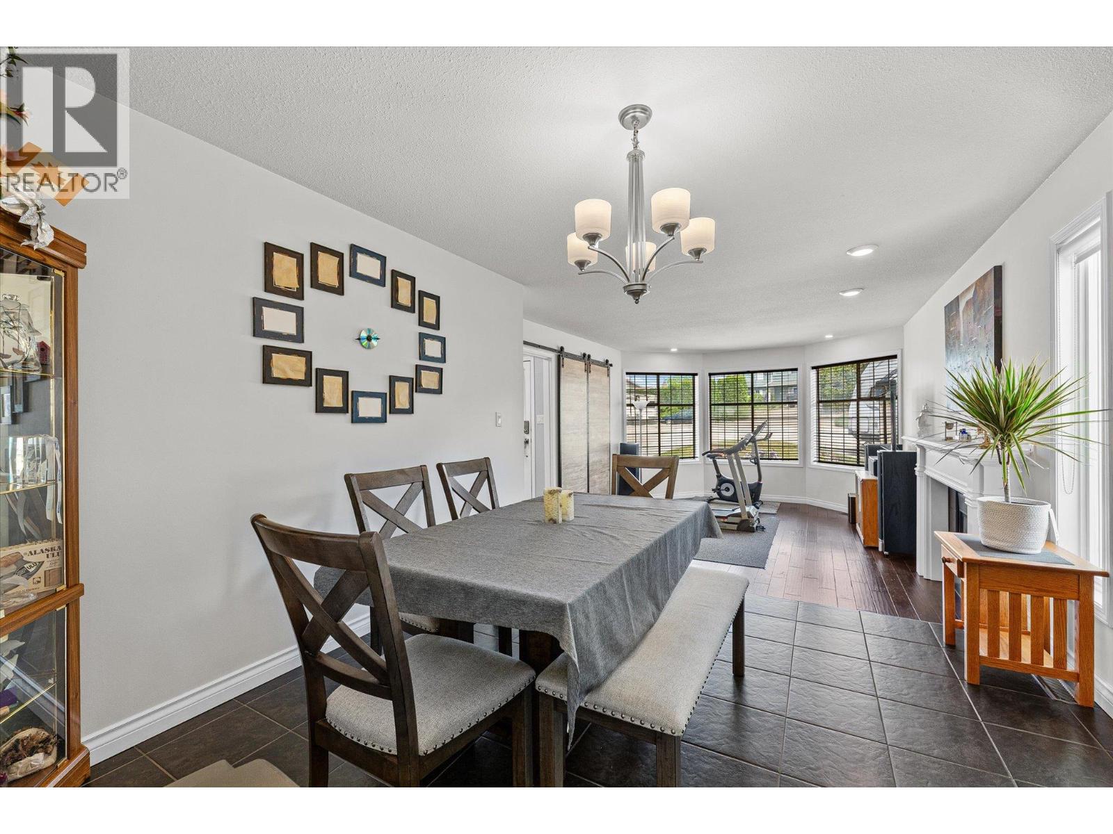3418 Mariposa Court