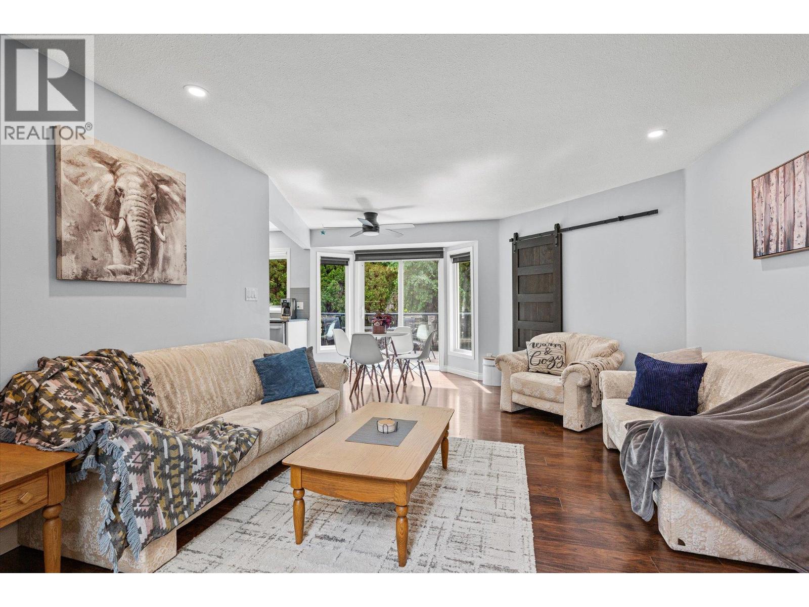 3418 Mariposa Court