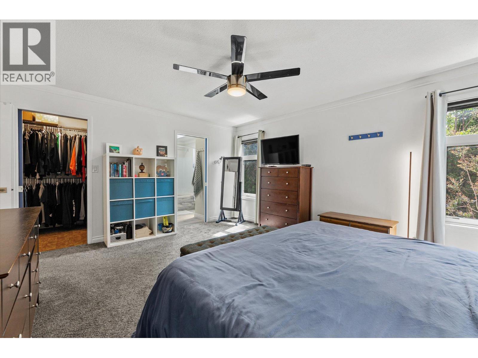 3418 Mariposa Court