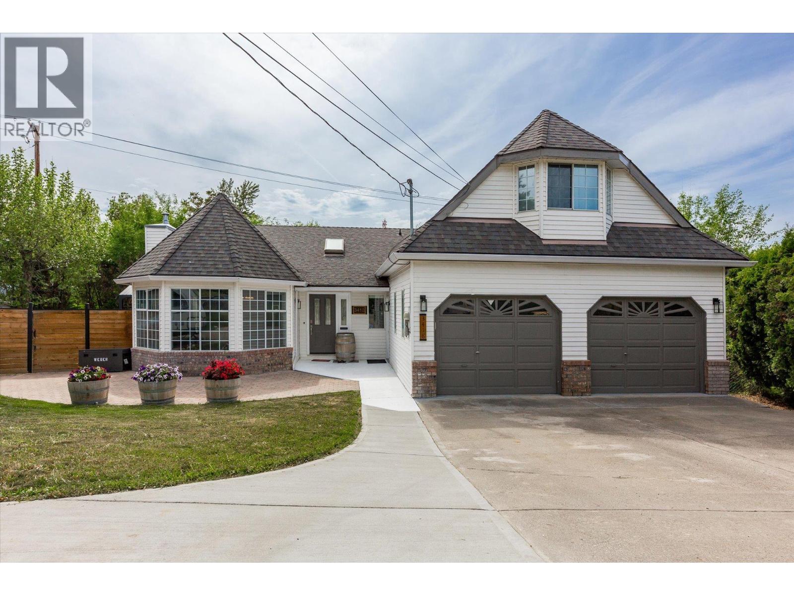3418 Mariposa Court
