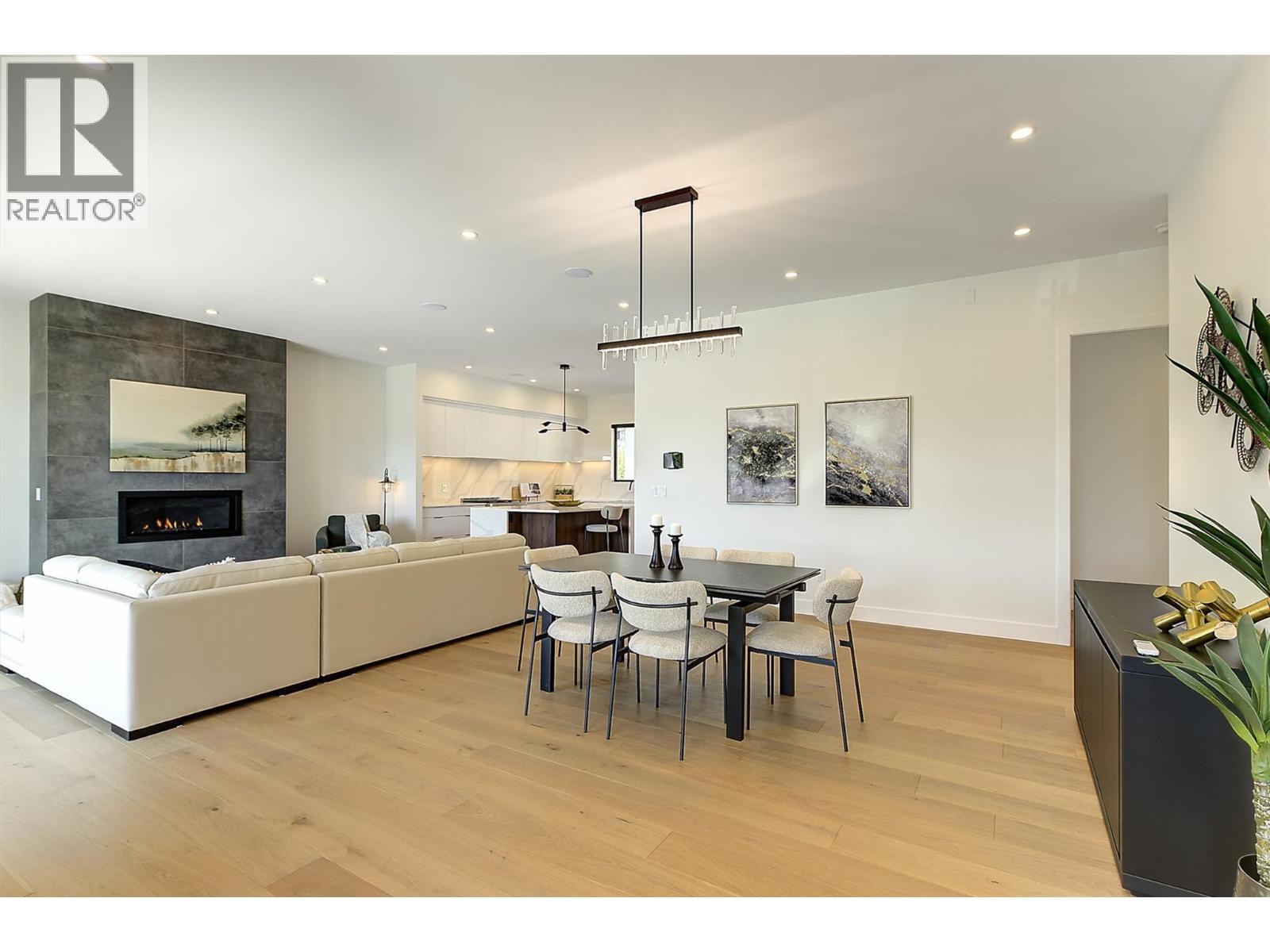 3342 Vineyard View Drive