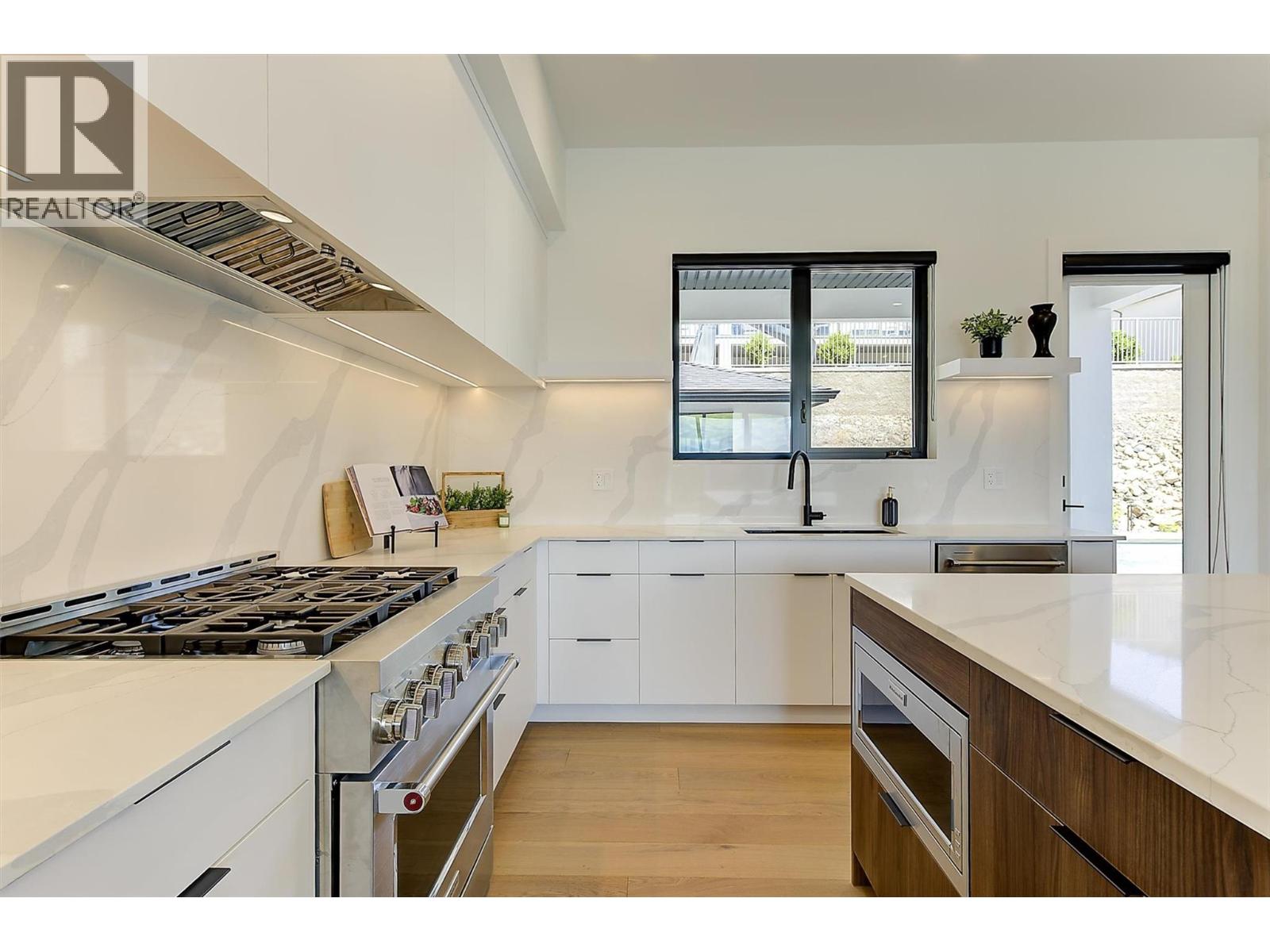 3342 Vineyard View Drive