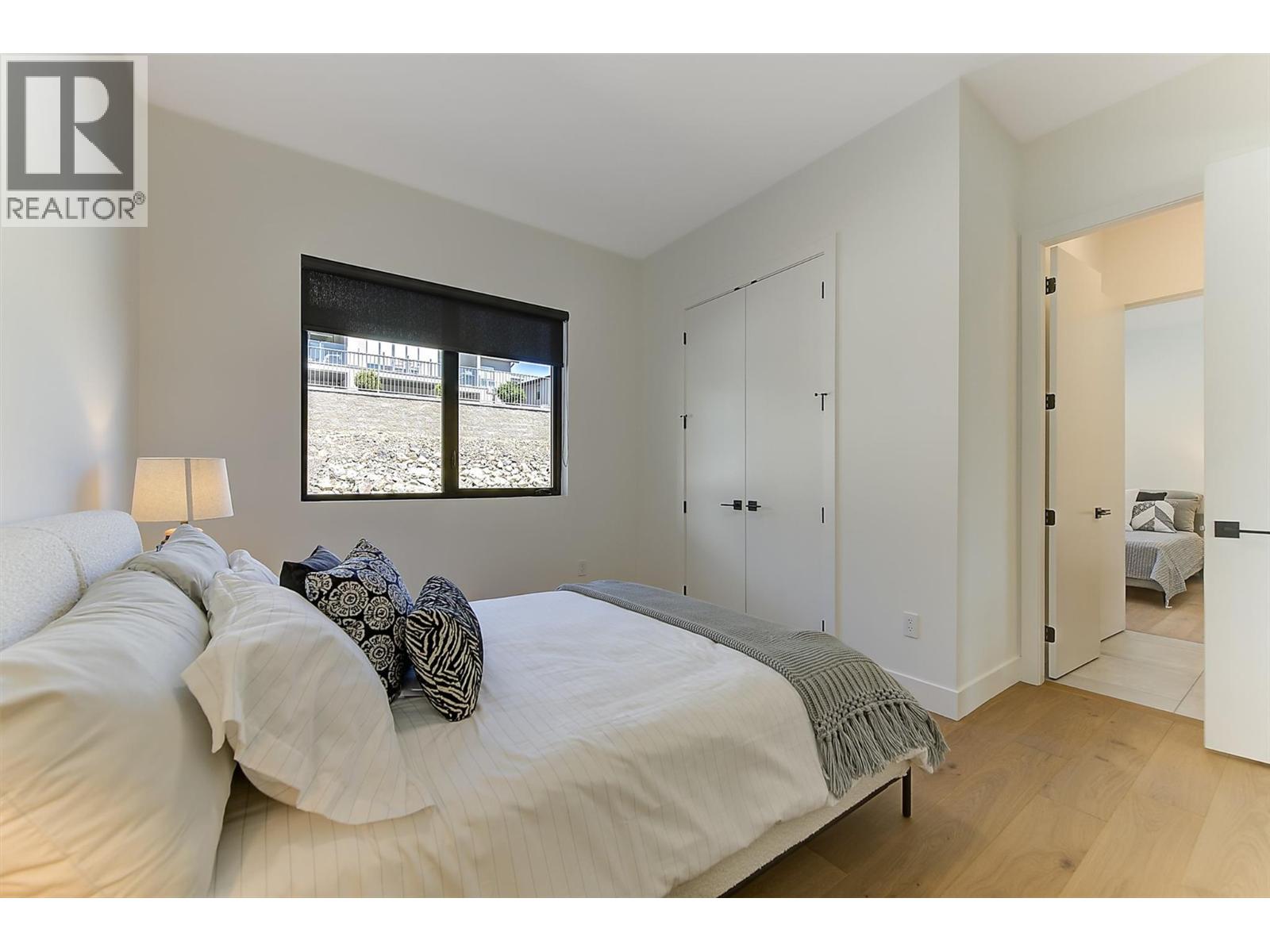 3342 Vineyard View Drive