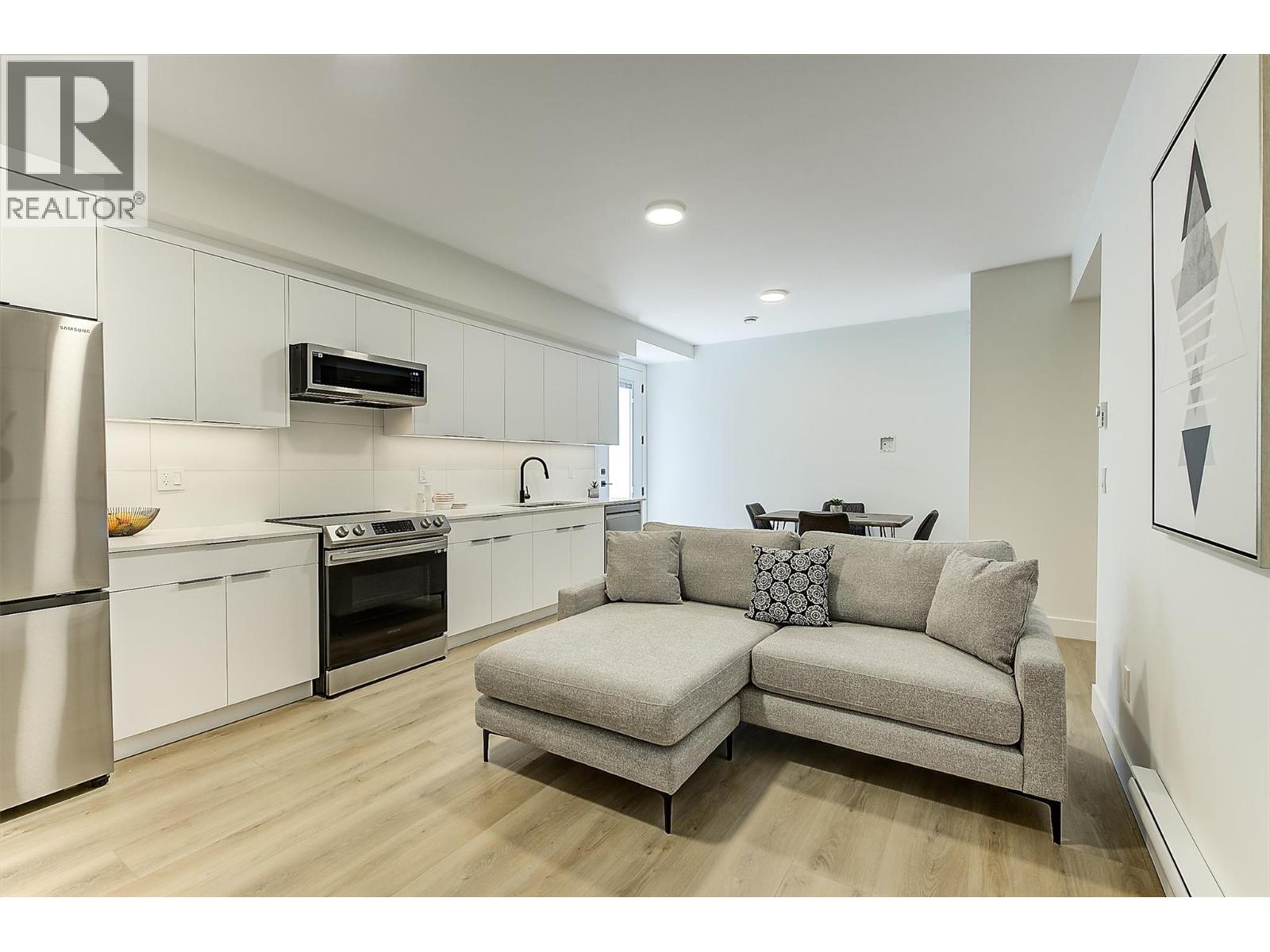 3342 Vineyard View Drive