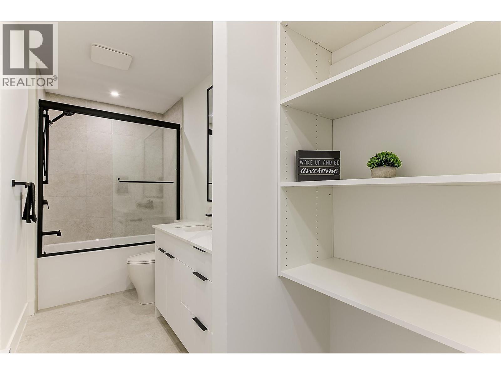 3342 Vineyard View Drive