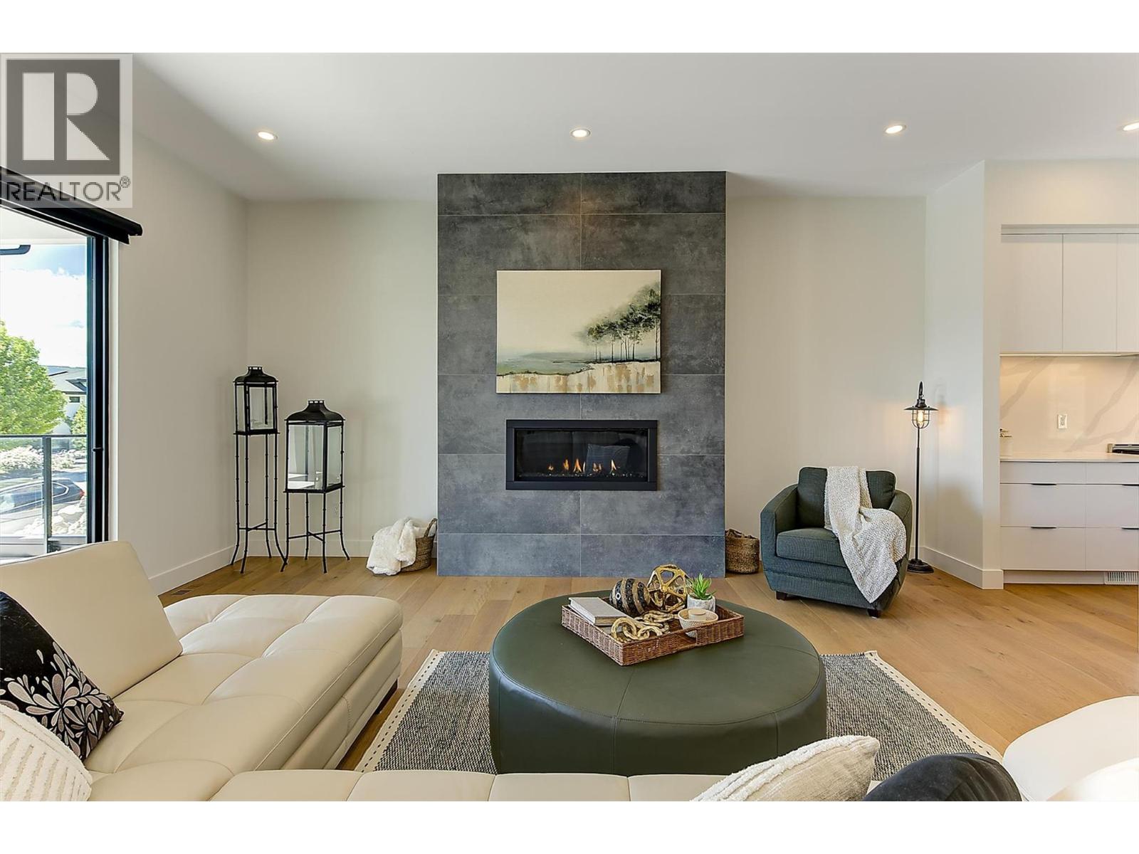 3342 Vineyard View Drive