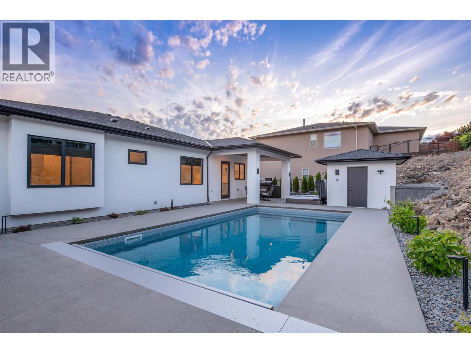 3342 Vineyard View Drive