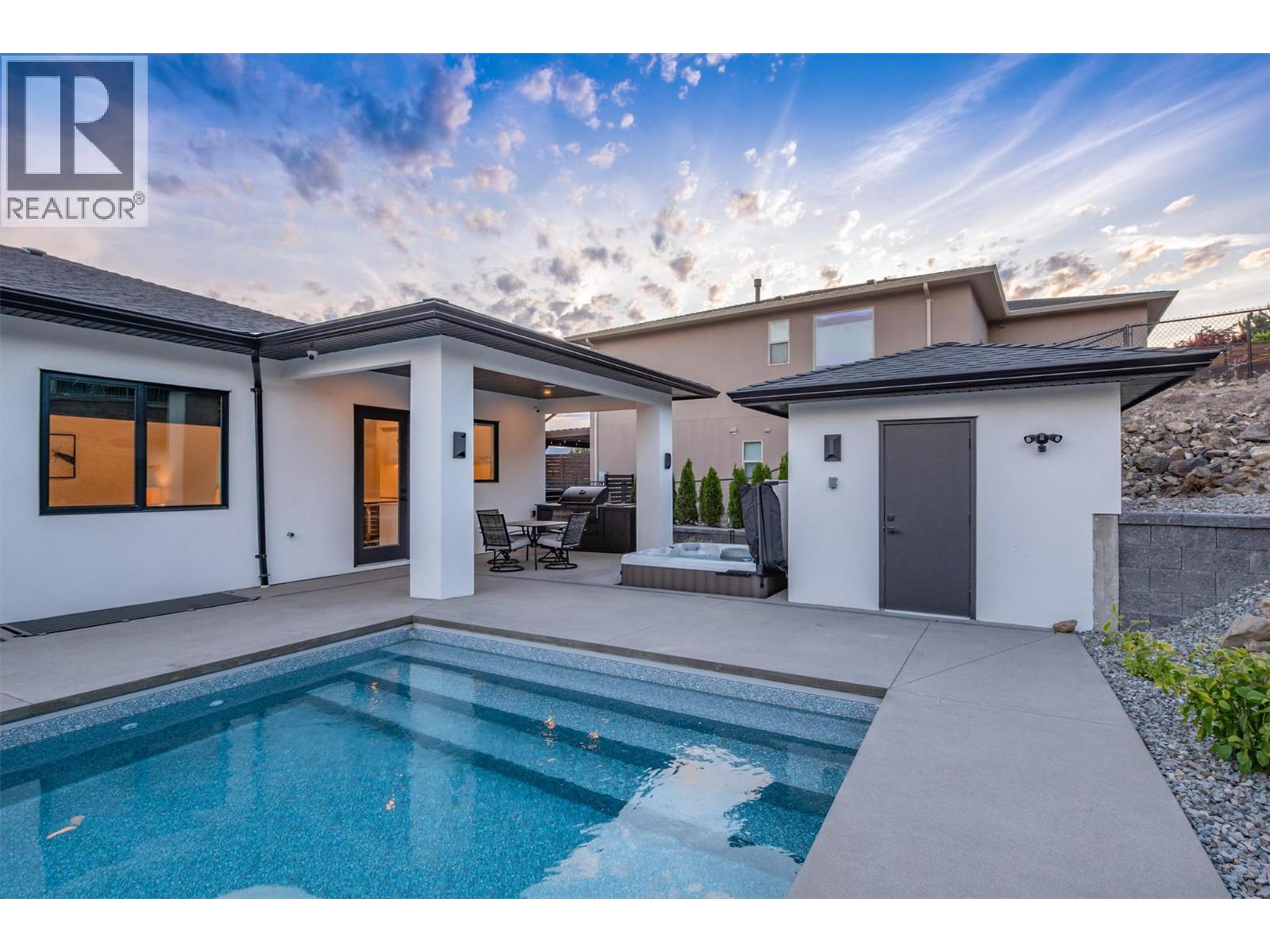 3342 Vineyard View Drive