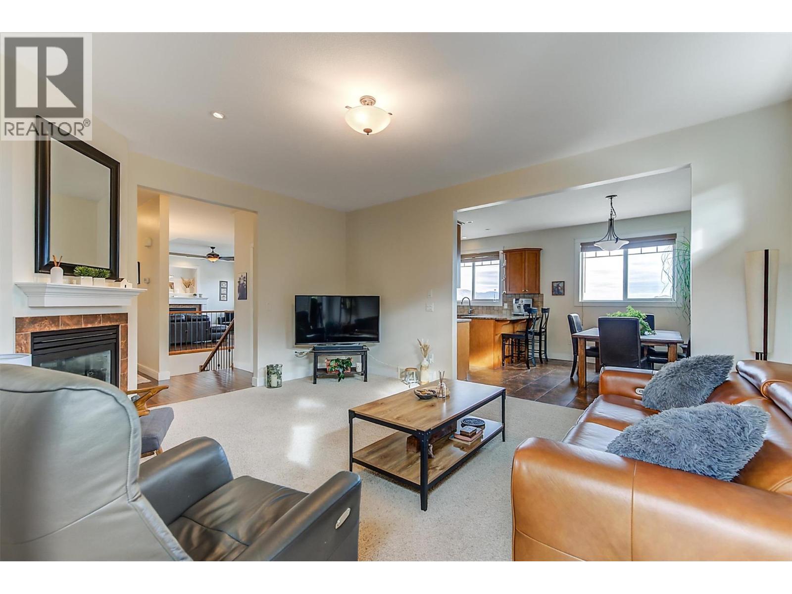 737 Kuipers Crescent