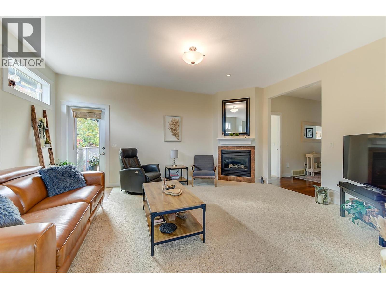 737 Kuipers Crescent