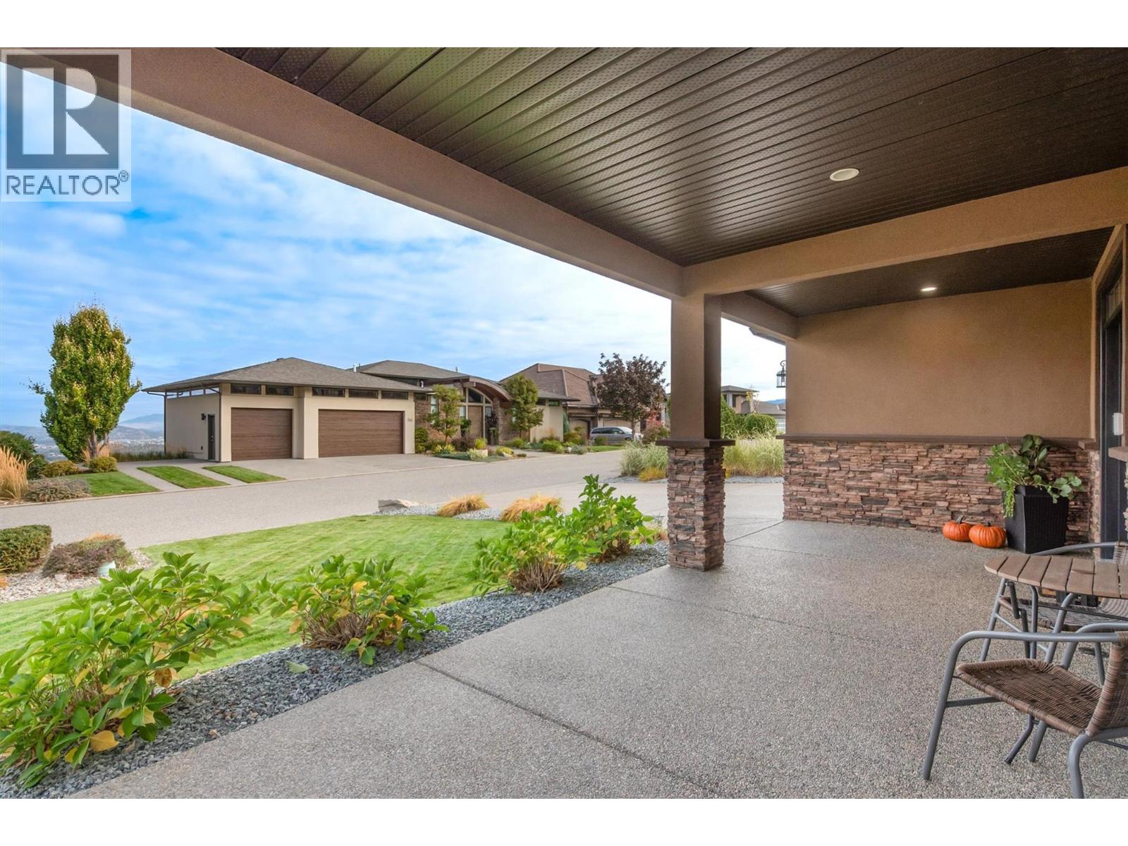 737 Kuipers Crescent