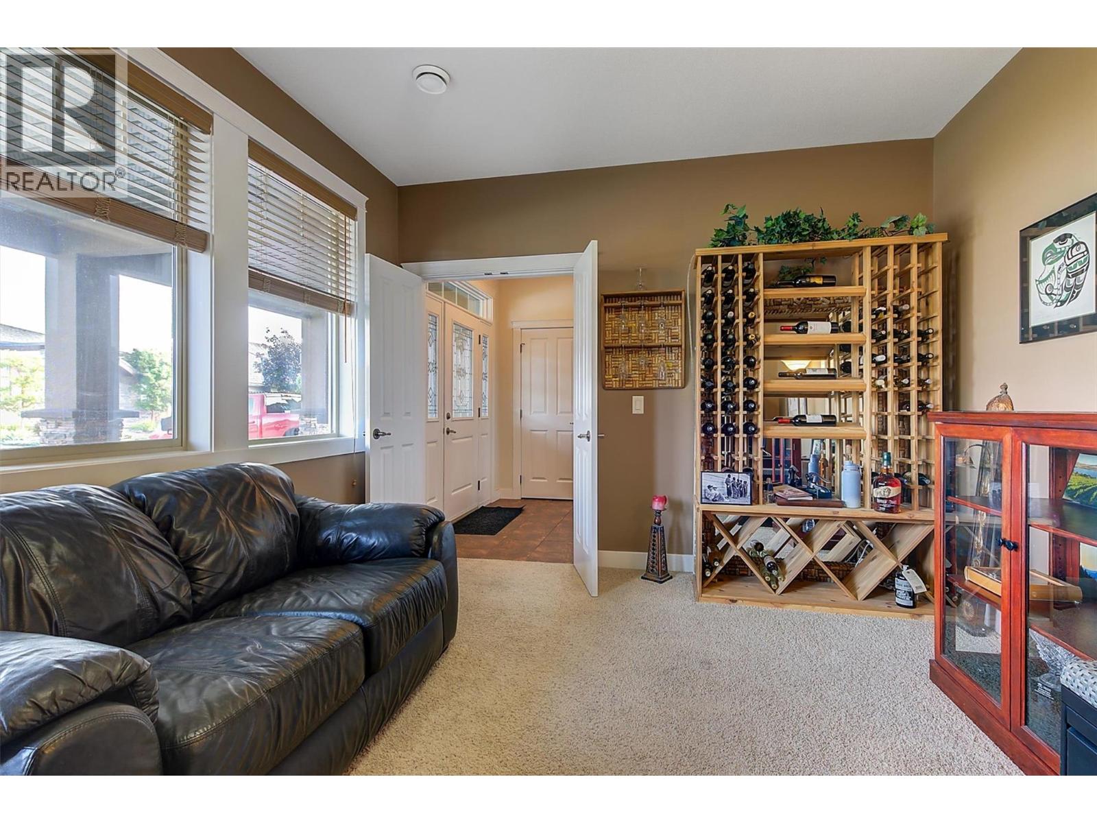 737 Kuipers Crescent