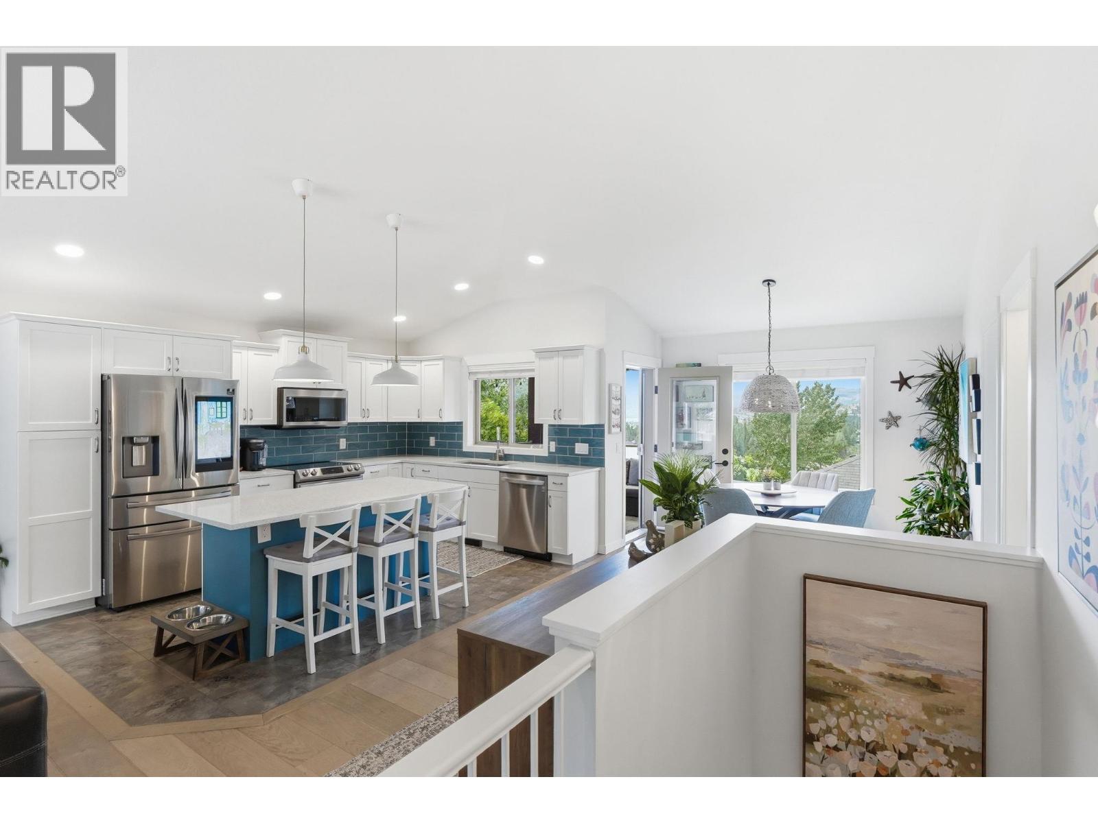 2040 Rosealee Lane Unit# 15