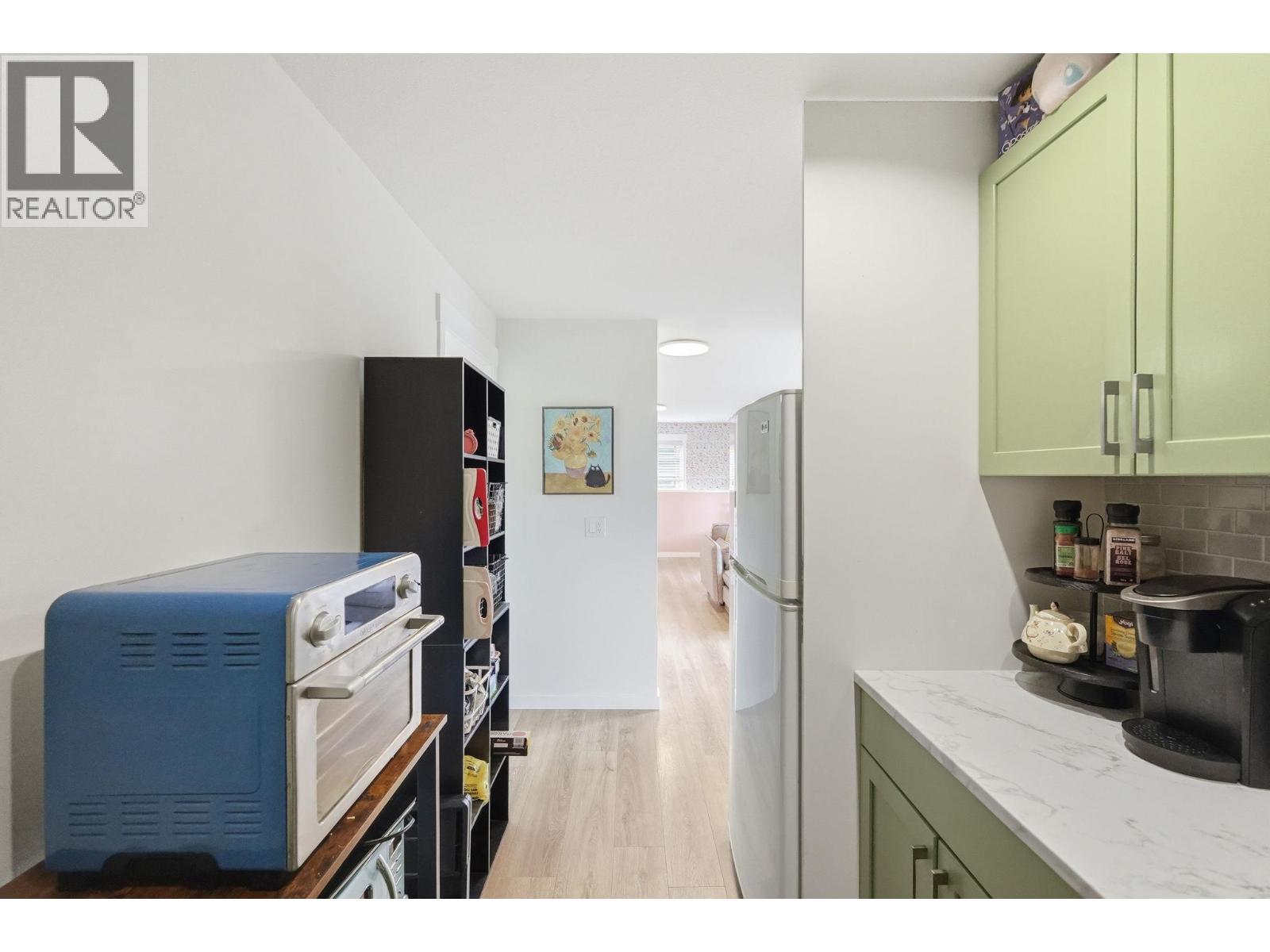 2040 Rosealee Lane Unit# 15