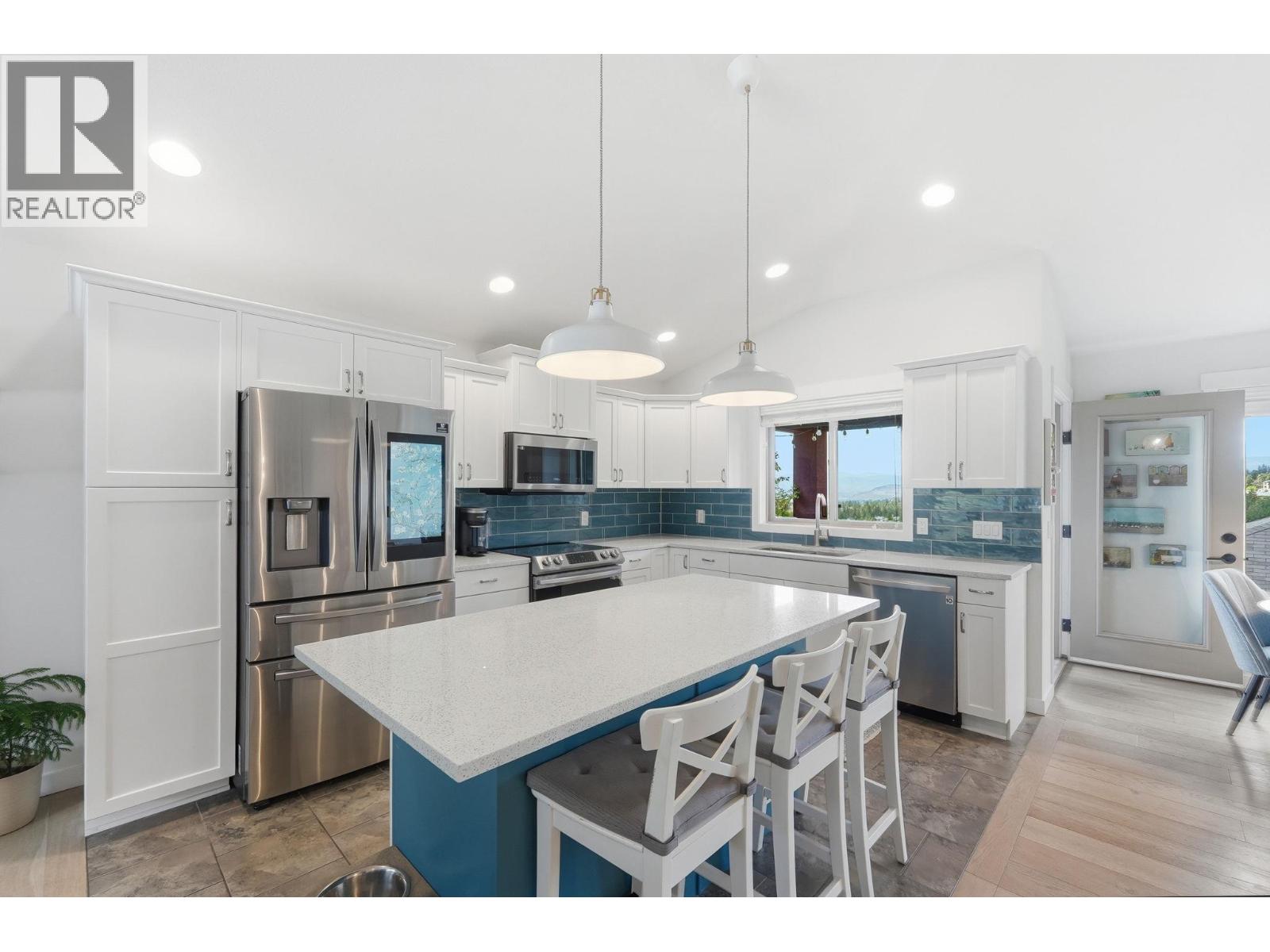 2040 Rosealee Lane Unit# 15