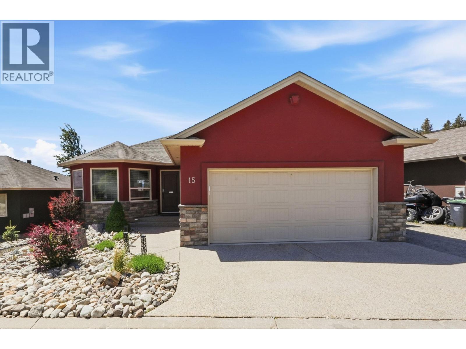 2040 Rosealee Lane Unit# 15