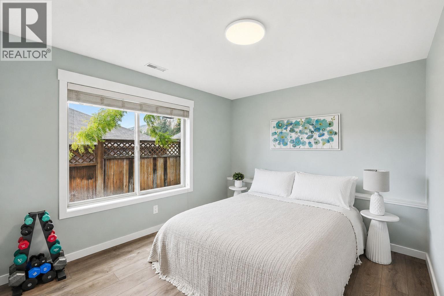 2040 Rosealee Lane Unit# 15