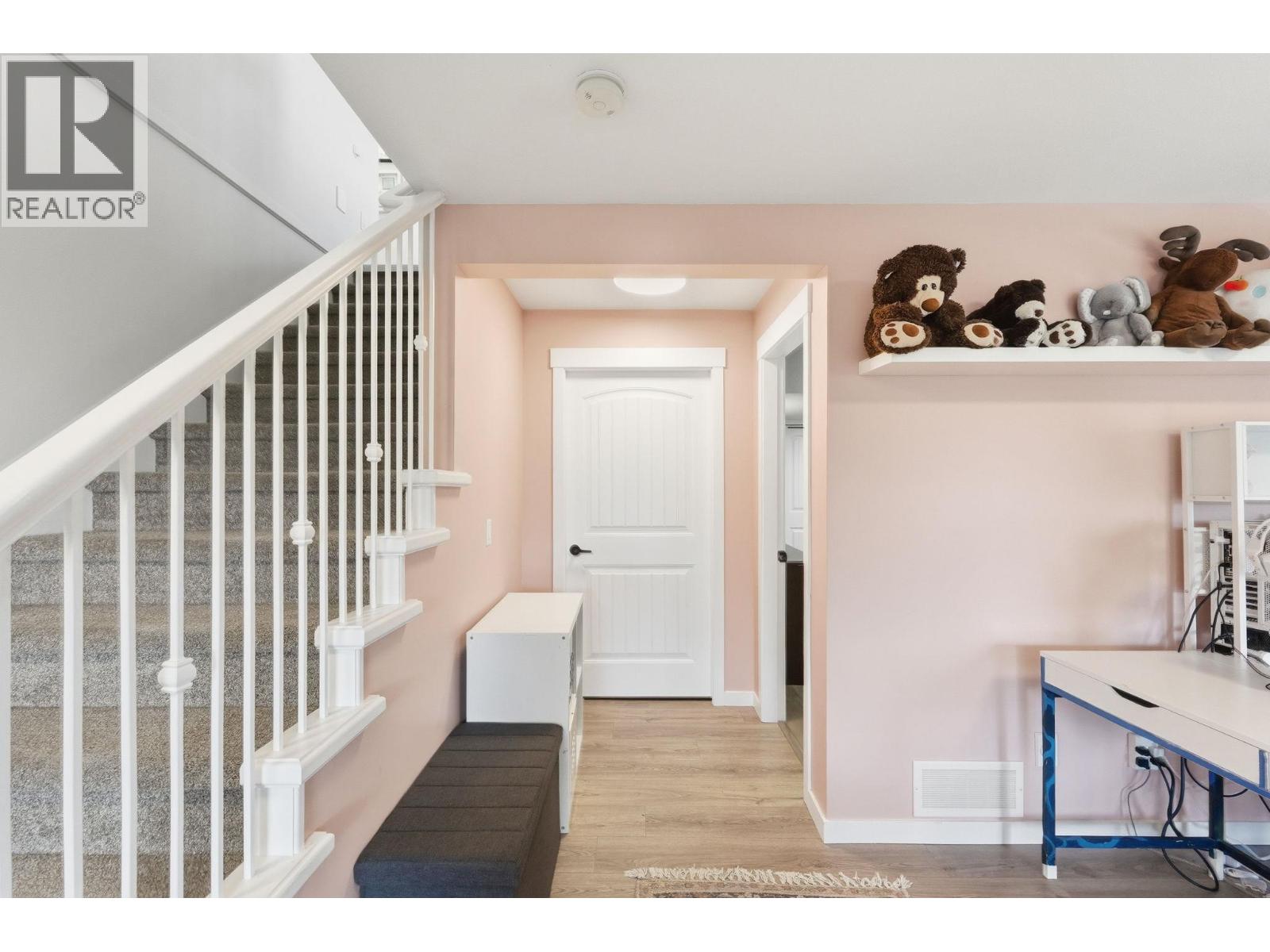 2040 Rosealee Lane Unit# 15
