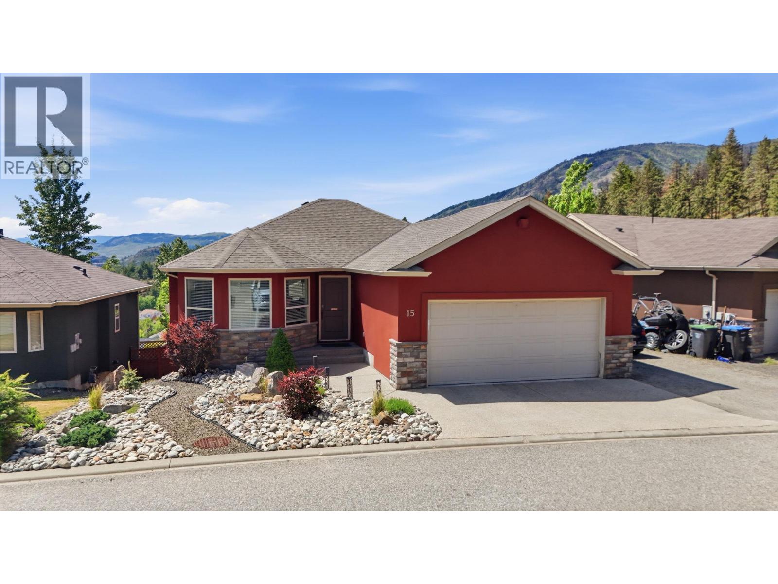 2040 Rosealee Lane Unit# 15