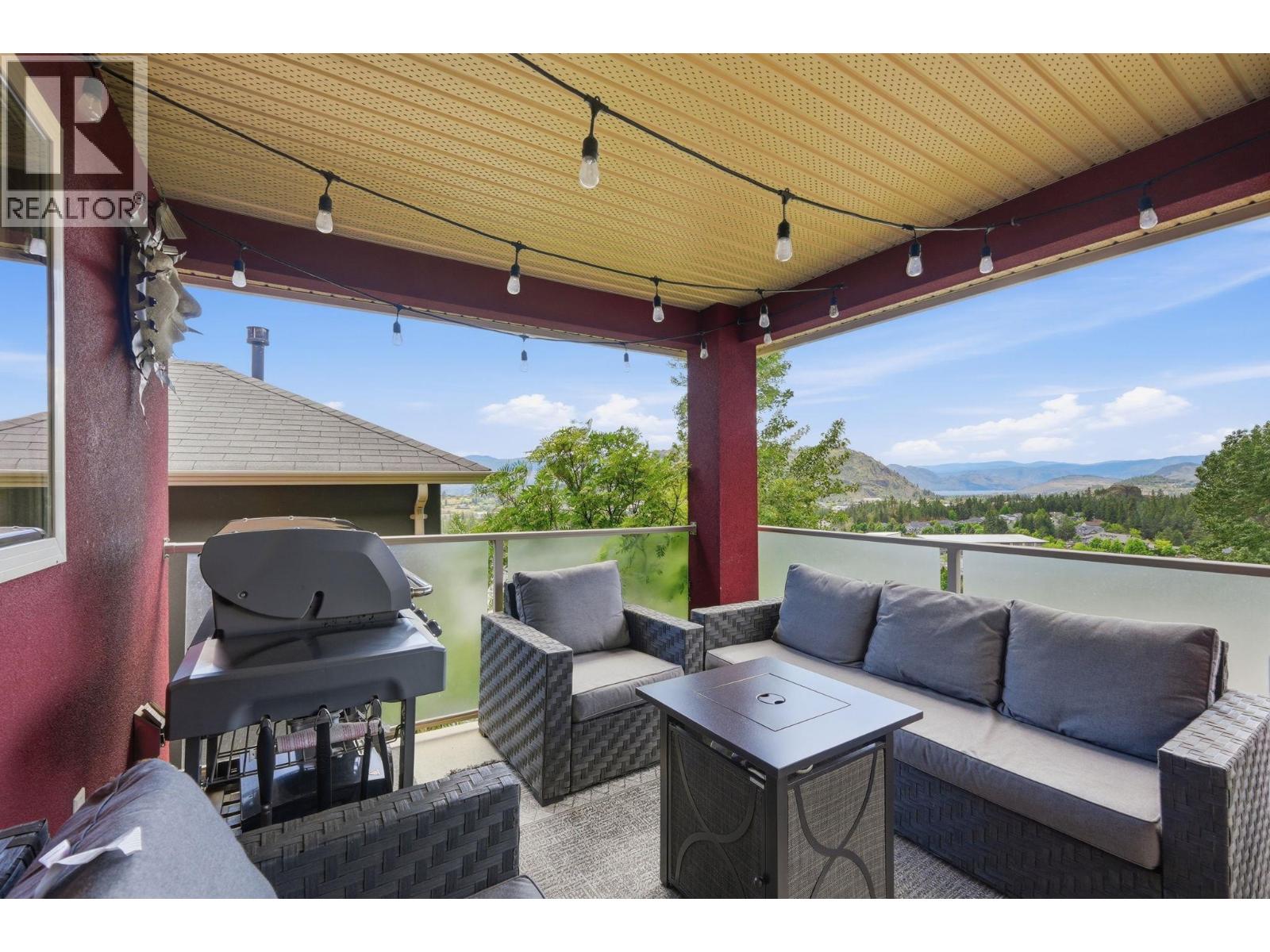 2040 Rosealee Lane Unit# 15