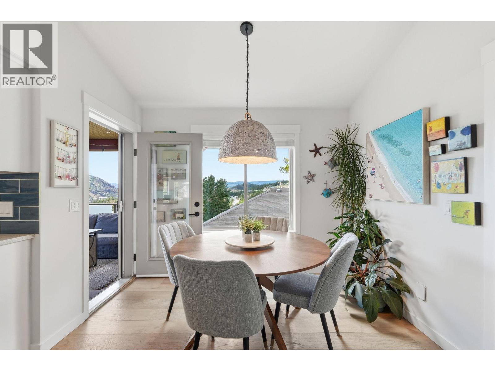 2040 Rosealee Lane Unit# 15