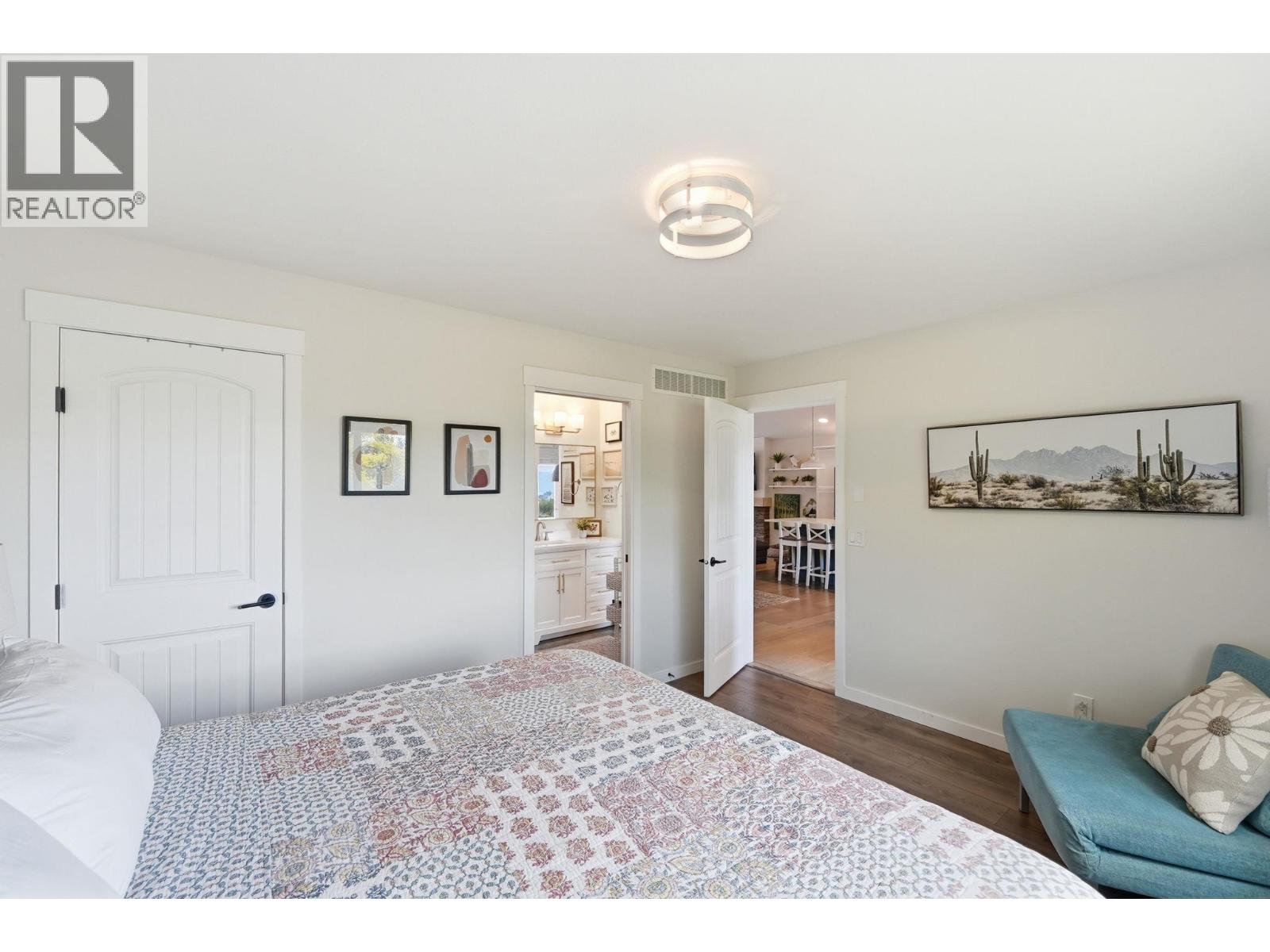 2040 Rosealee Lane Unit# 15