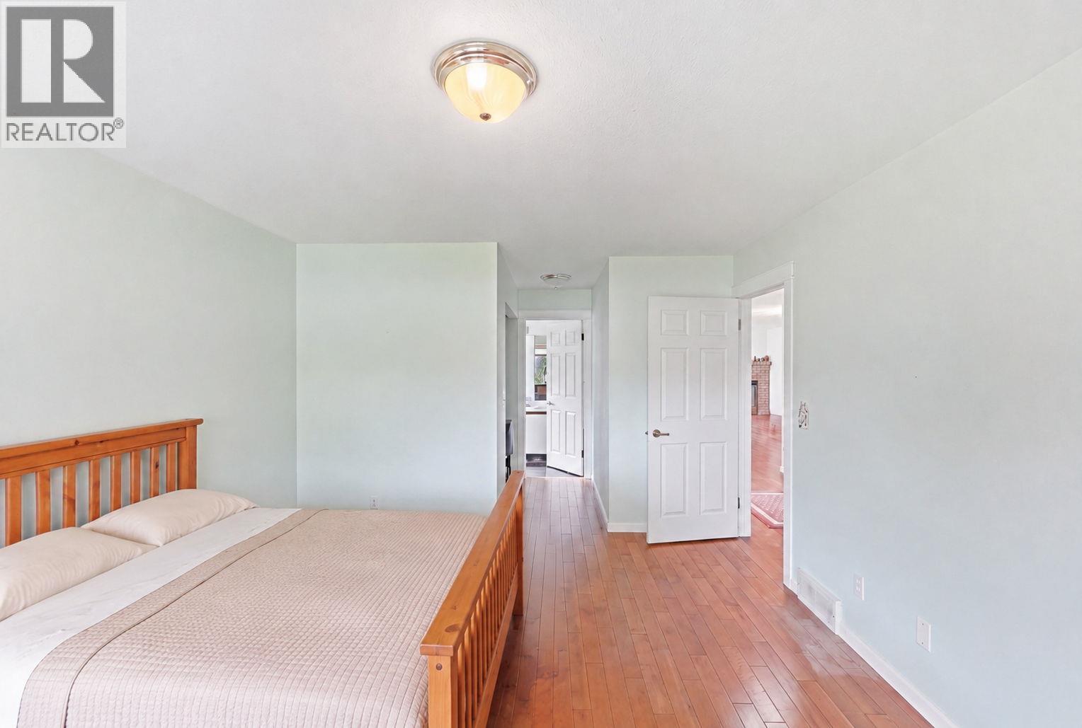 4035 Gellatly Road Unit# 106