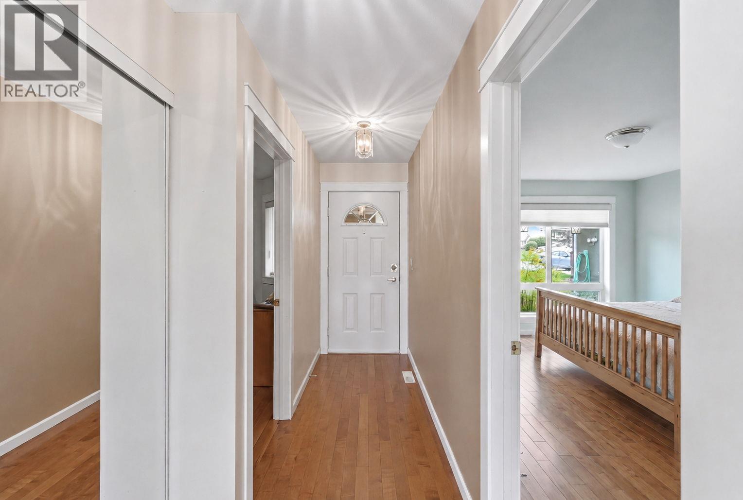 4035 Gellatly Road Unit# 106