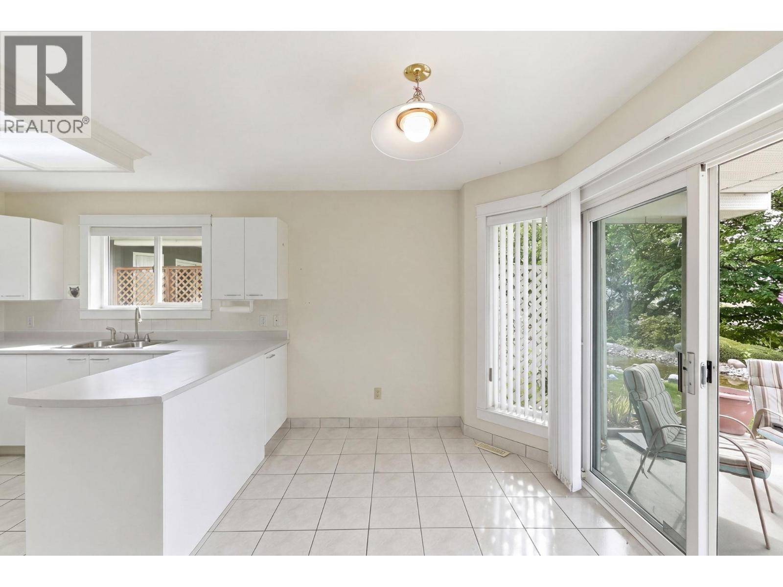 4035 Gellatly Road Unit# 106