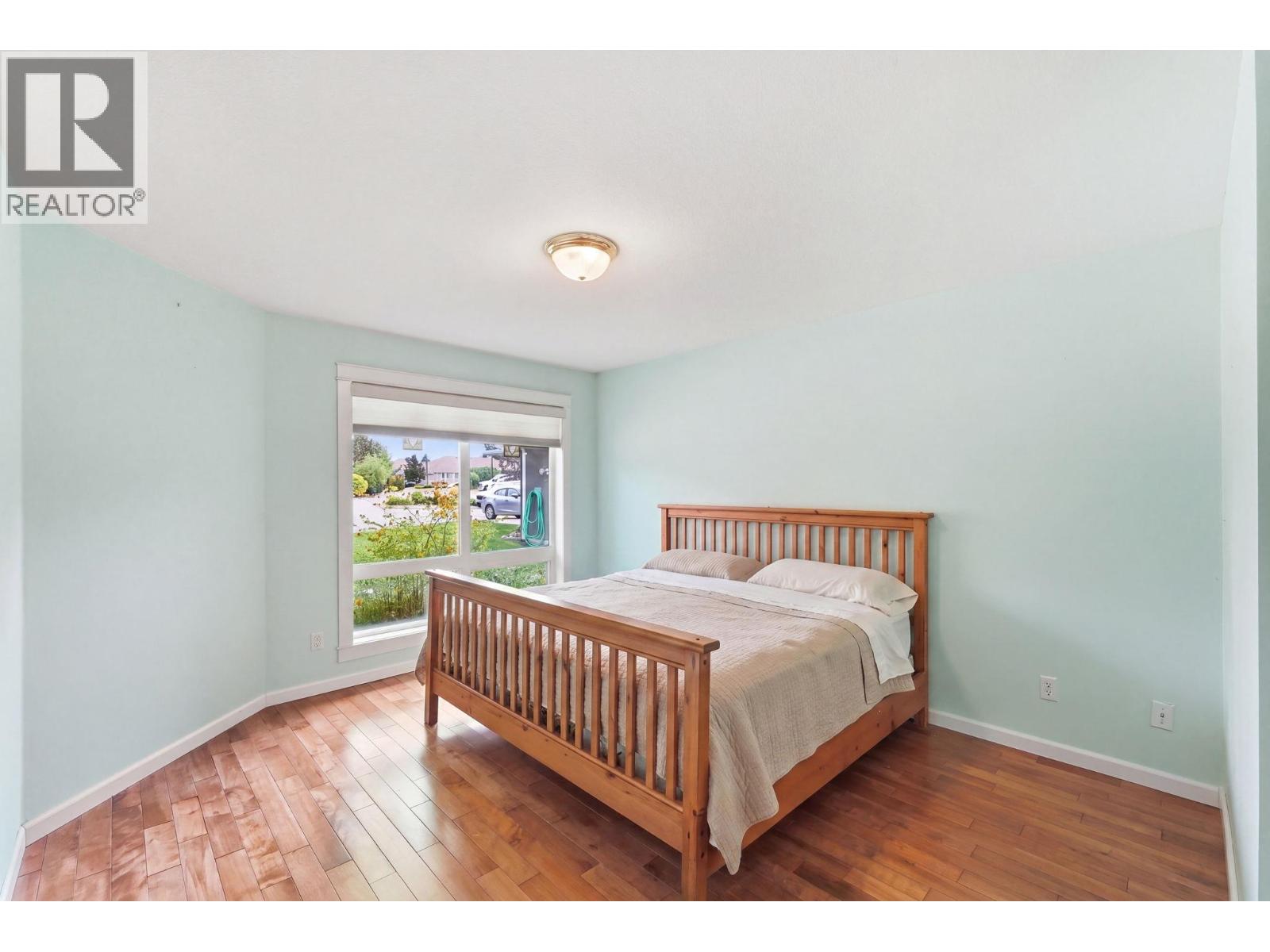 4035 Gellatly Road Unit# 106