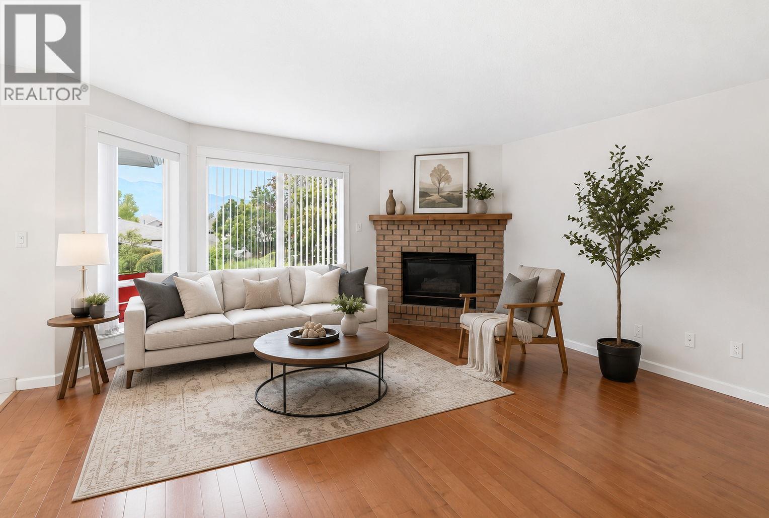 4035 Gellatly Road Unit# 106