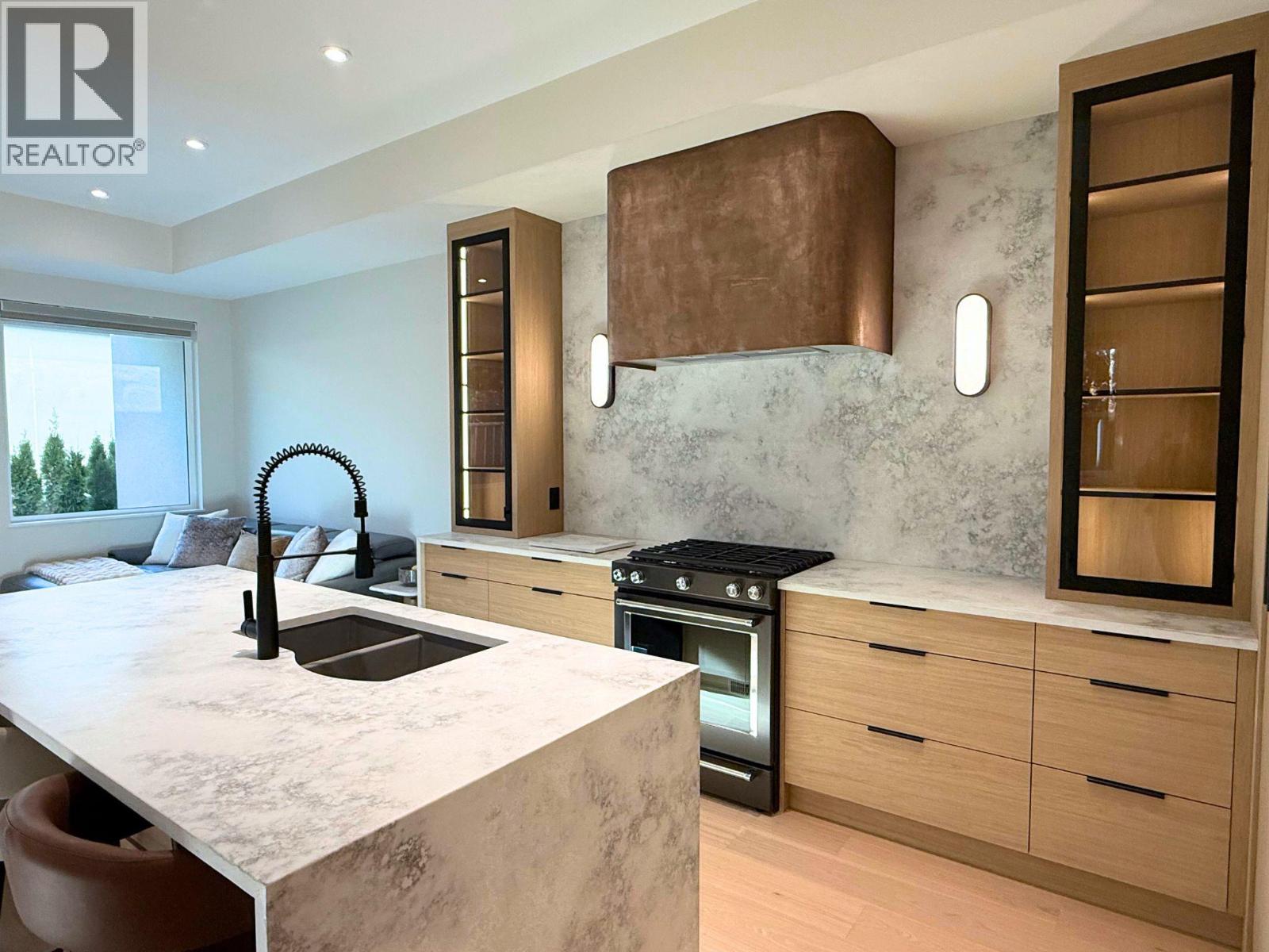 781 Martin Avenue Unit# 4