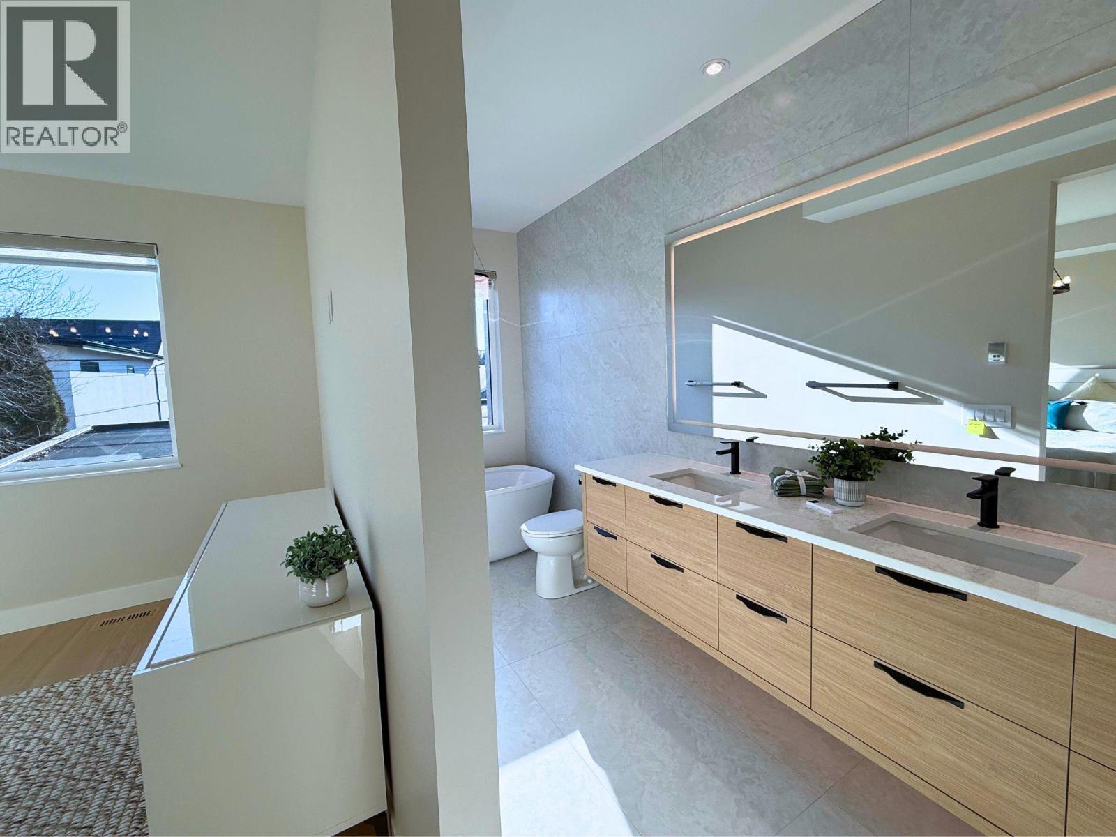 781 Martin Avenue Unit# 4