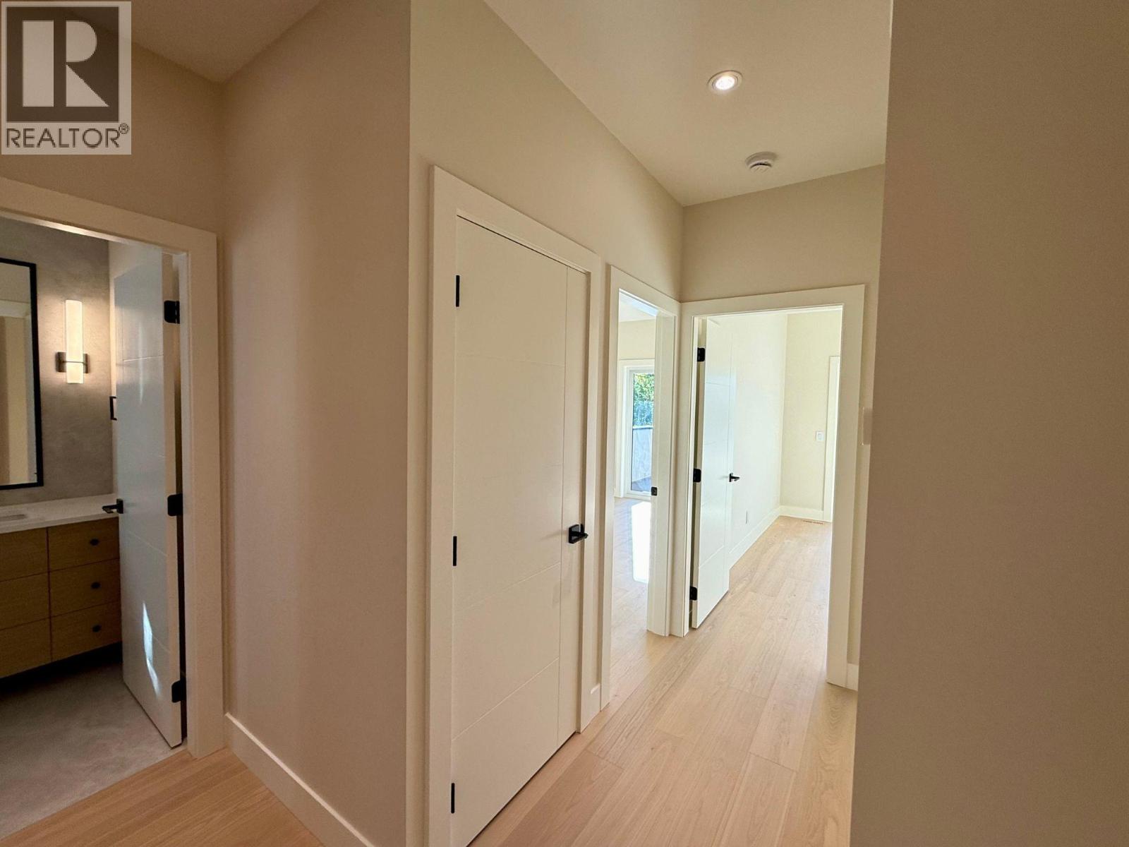 781 Martin Avenue Unit# 4