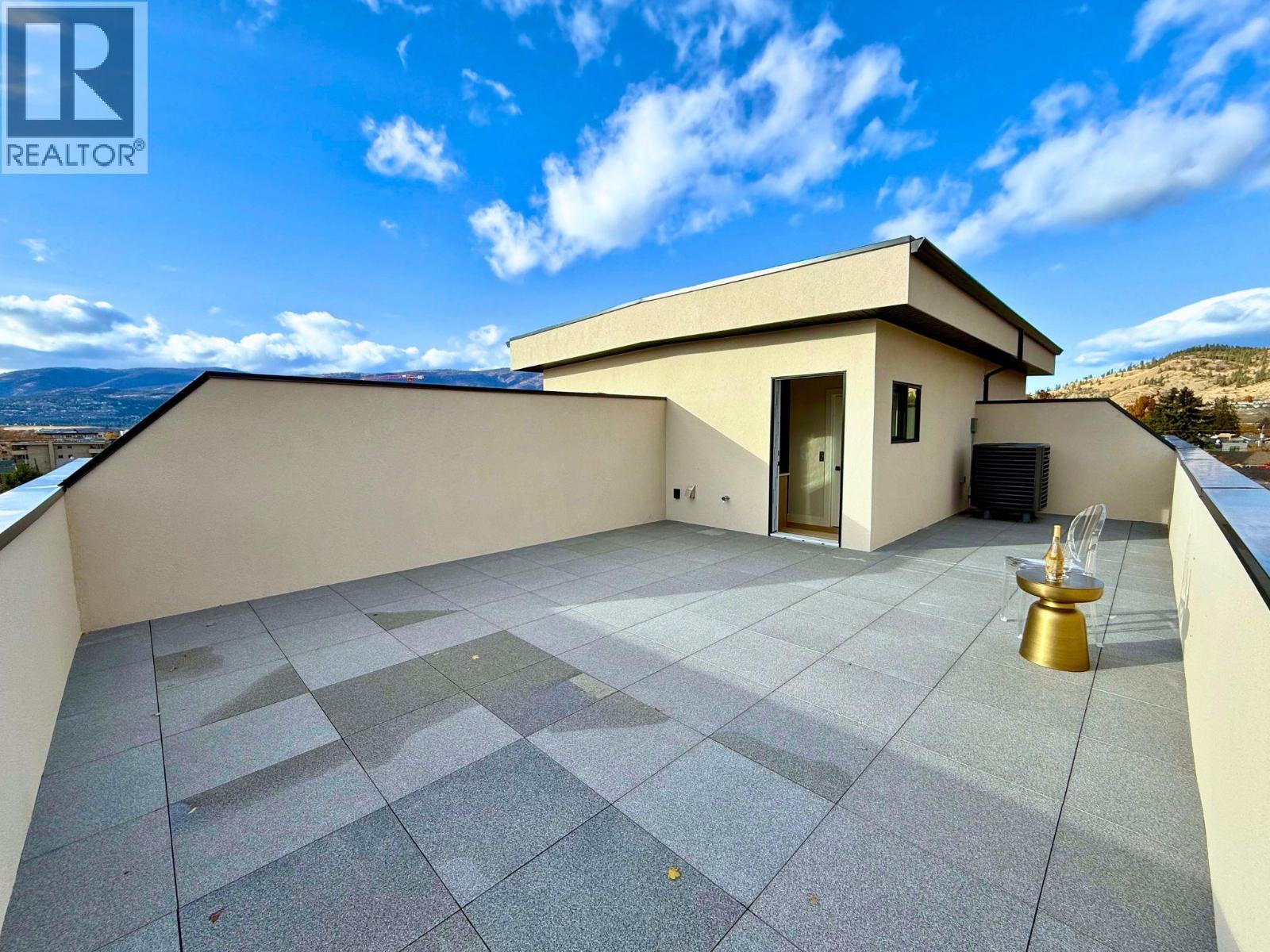 781 Martin Avenue Unit# 4