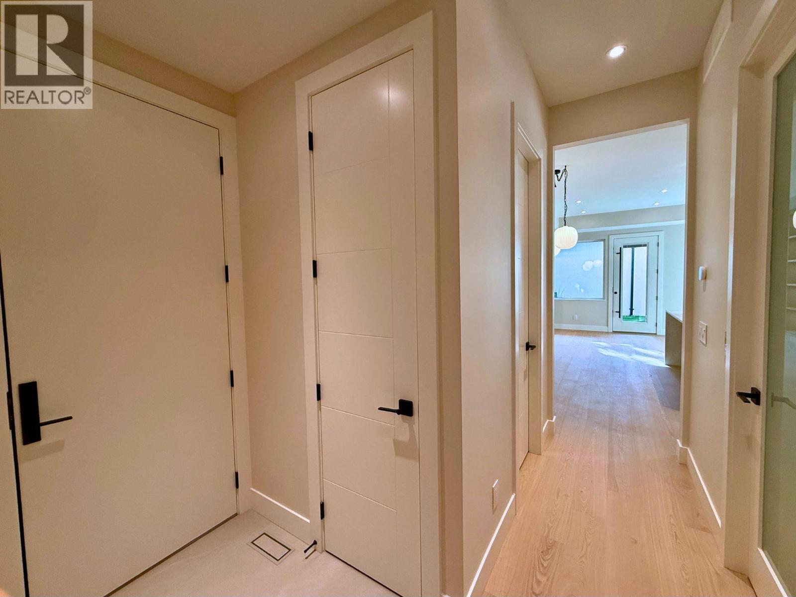 781 Martin Avenue Unit# 4