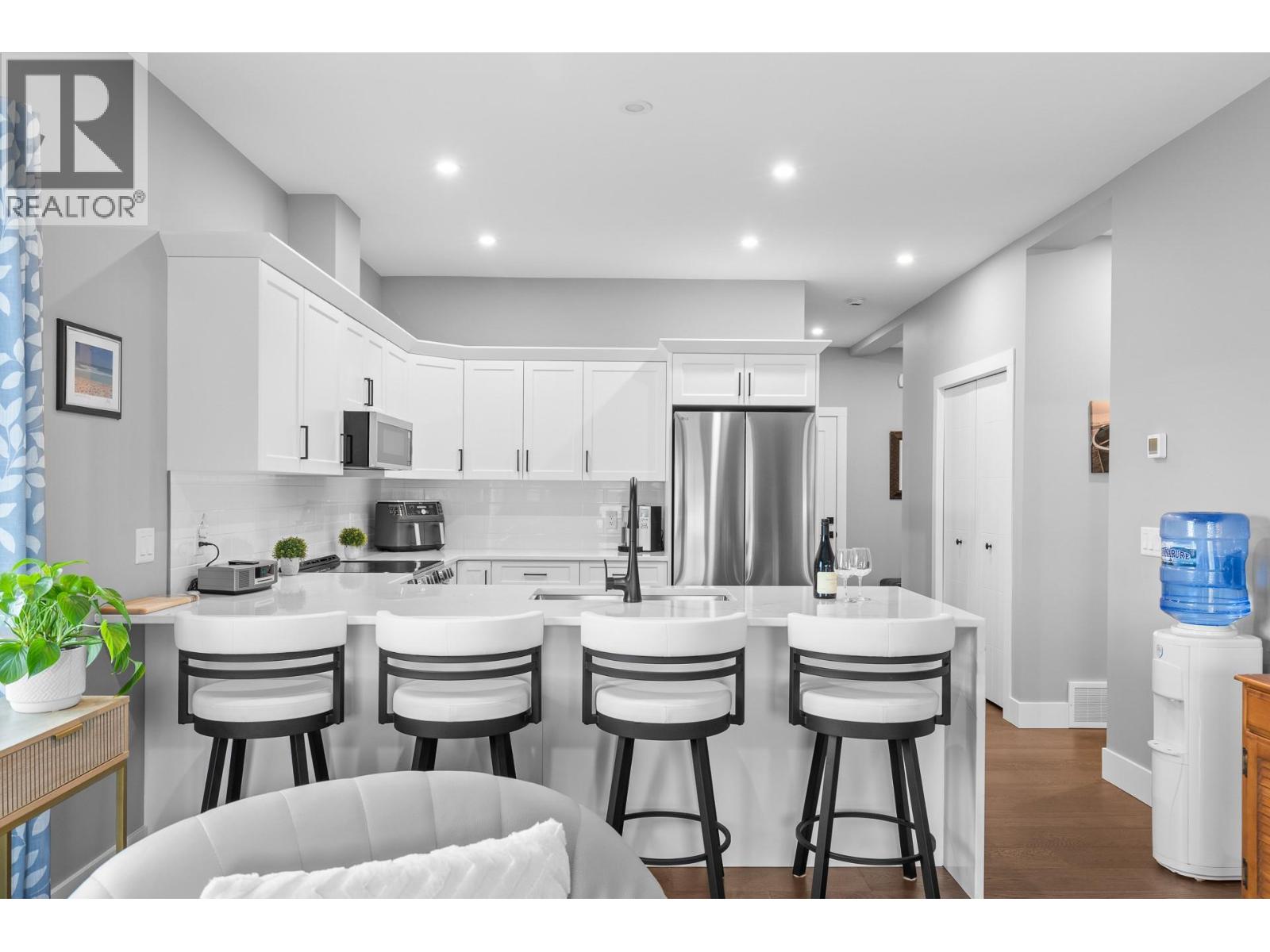 3763 St. James Drive