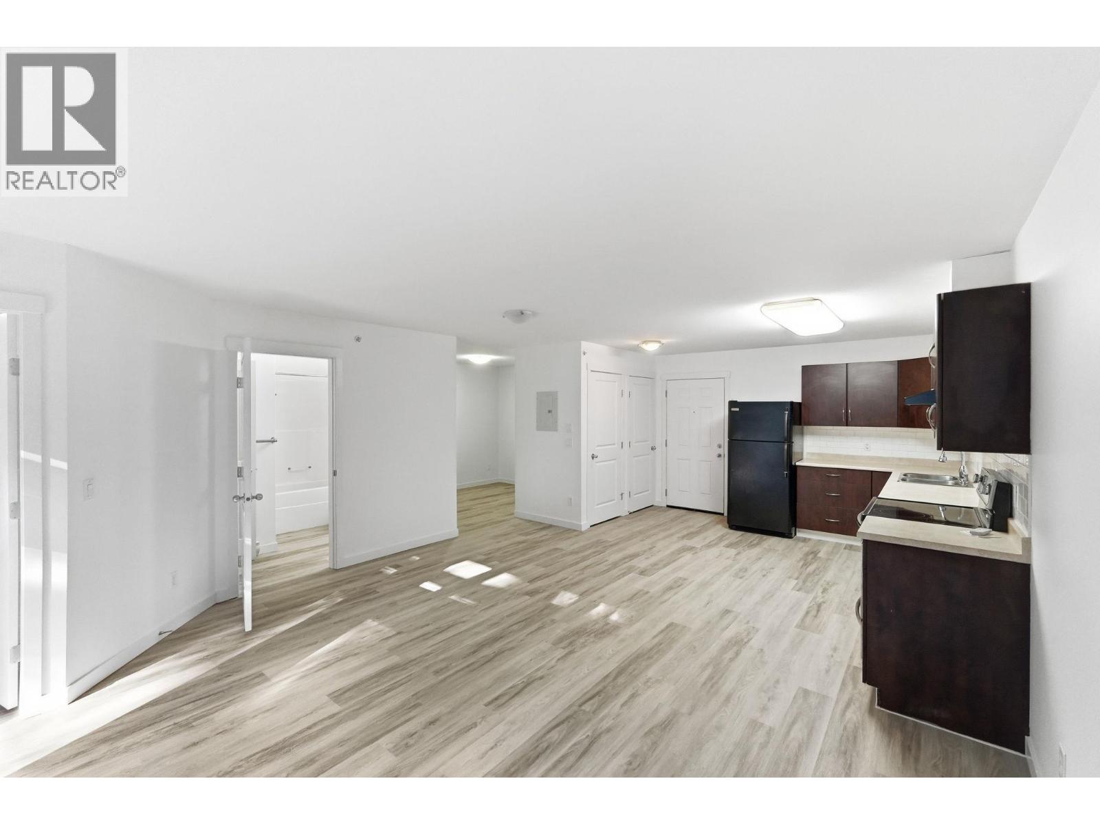 1483 Glenmore Road Unit# 311