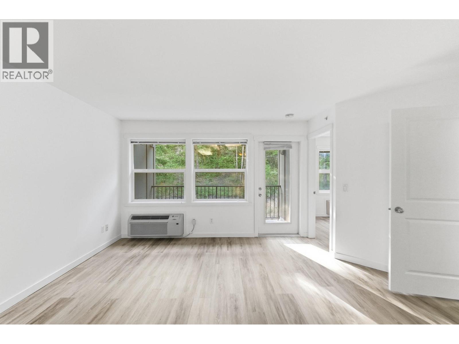 1483 Glenmore Road Unit# 311