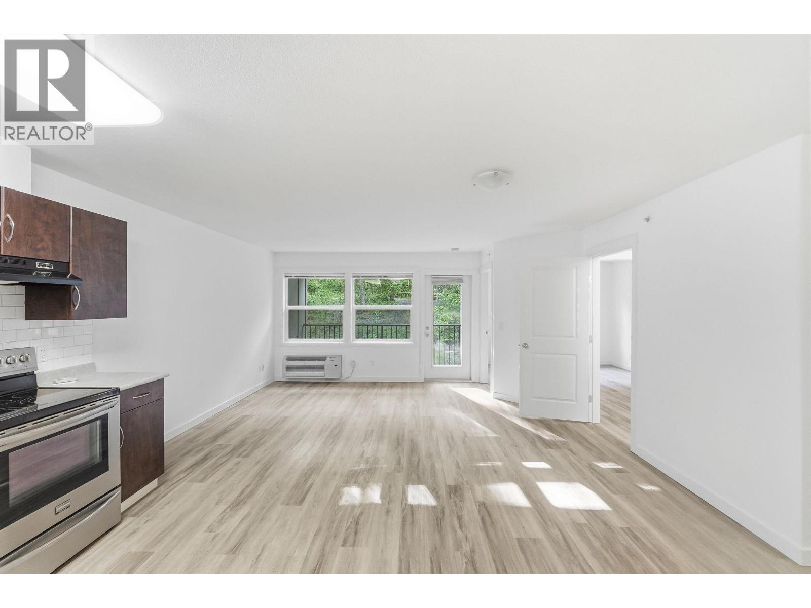 1483 Glenmore Road Unit# 311