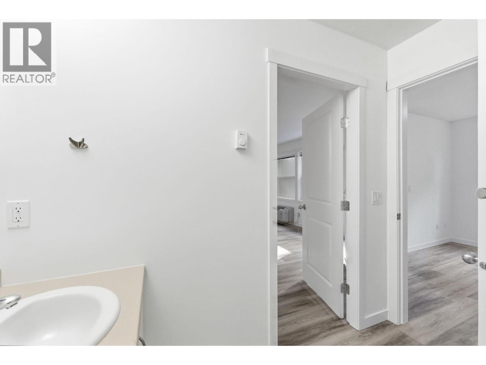 1483 Glenmore Road Unit# 311