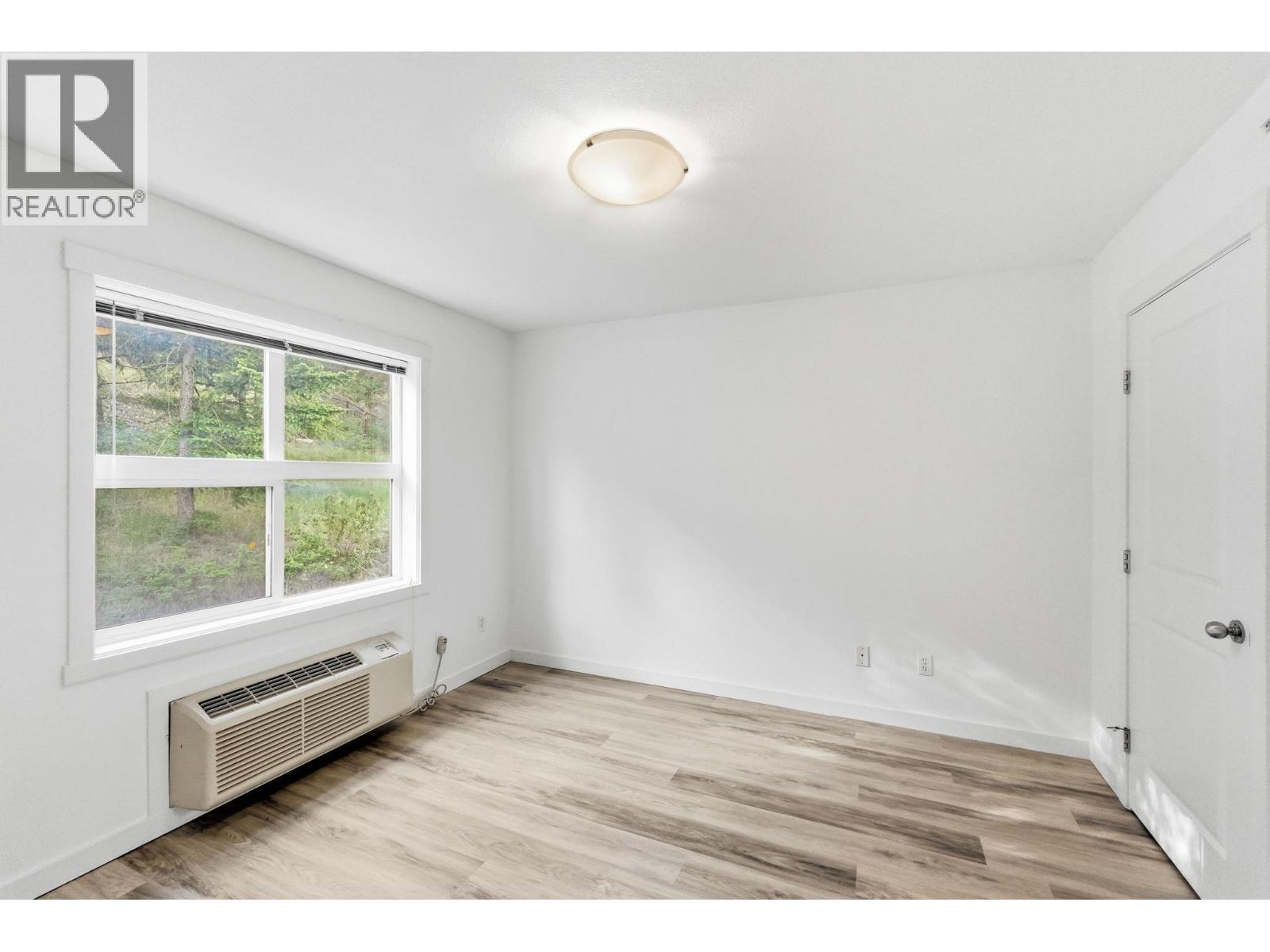 1483 Glenmore Road Unit# 311