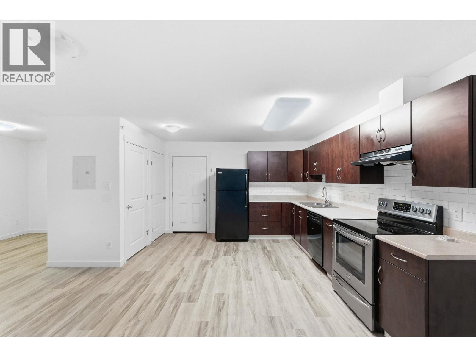 1483 Glenmore Road Unit# 311