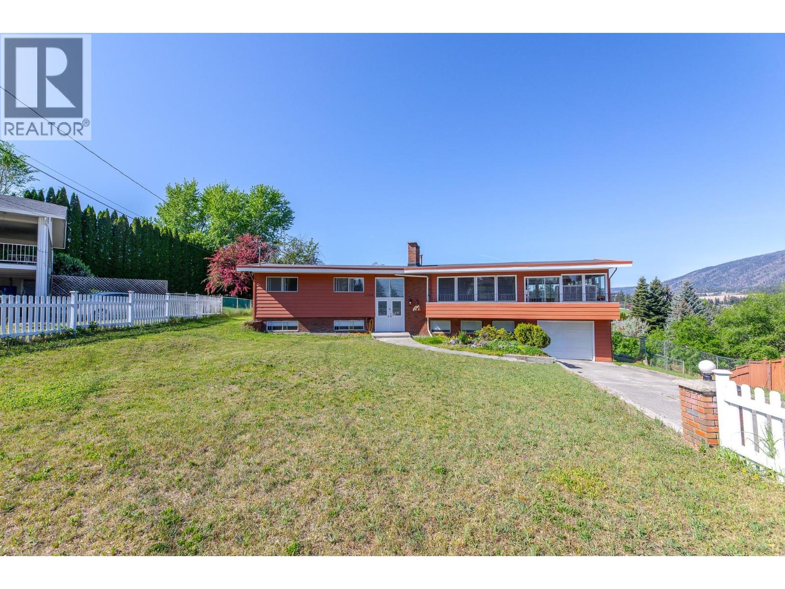 2204 BRIDGEVIEW Road