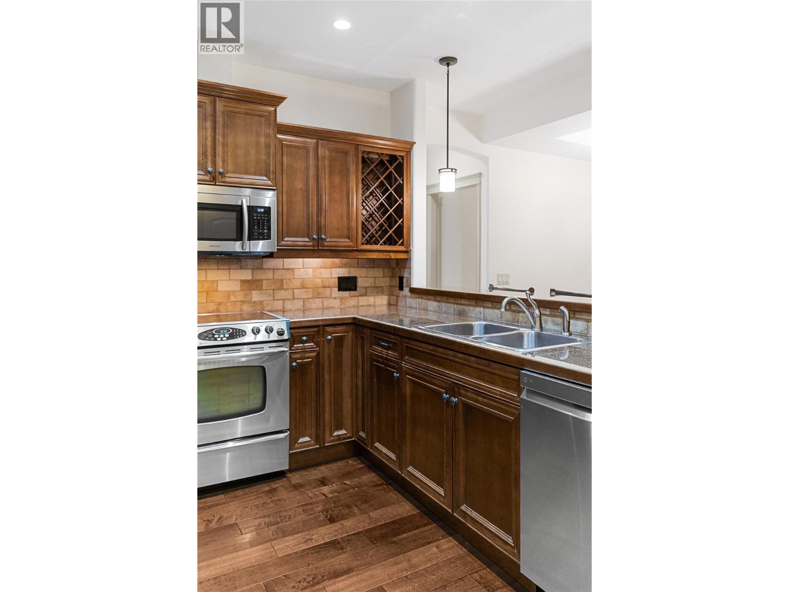 2780 Auburn Road Unit# 206