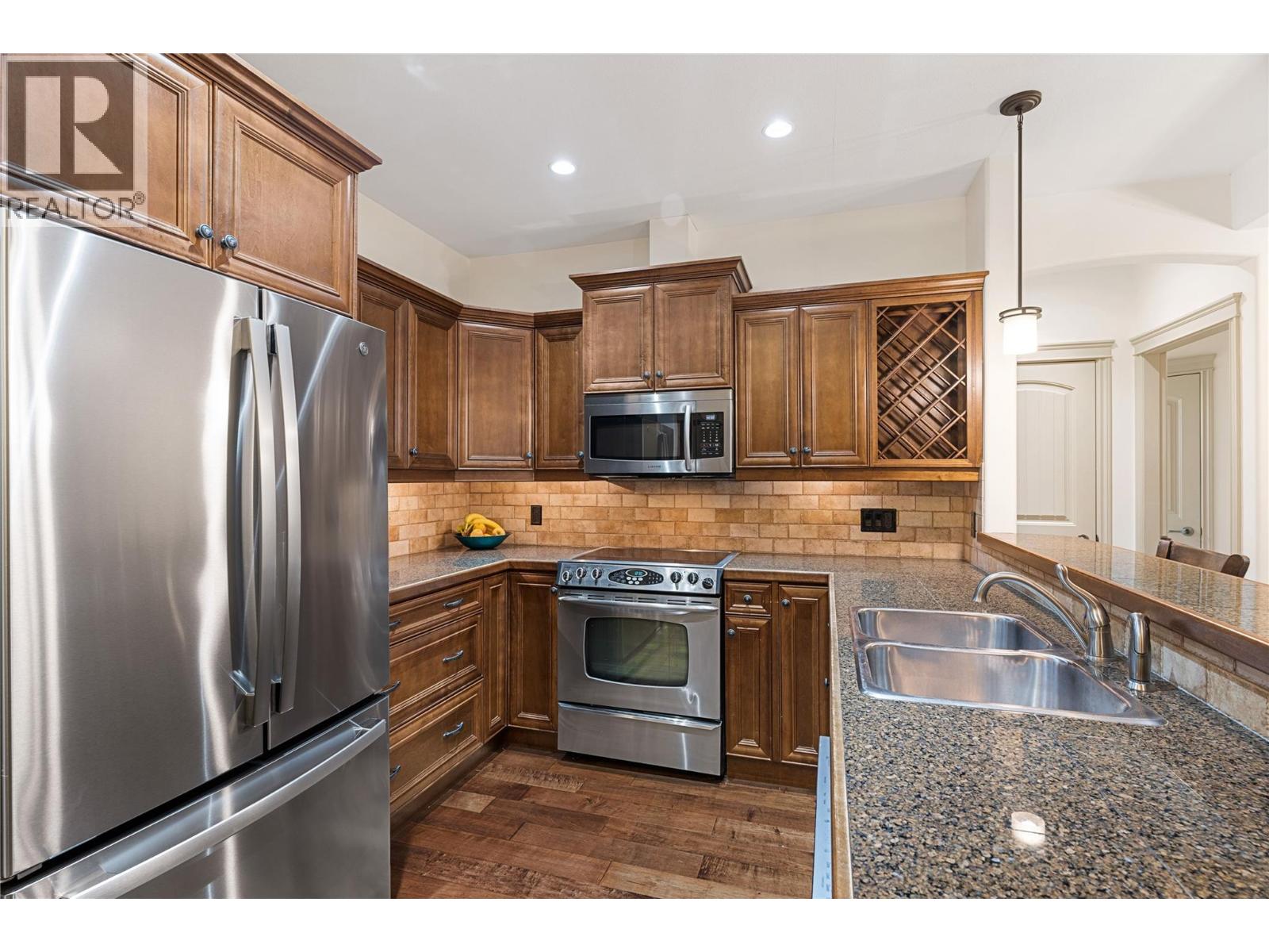 2780 Auburn Road Unit# 206